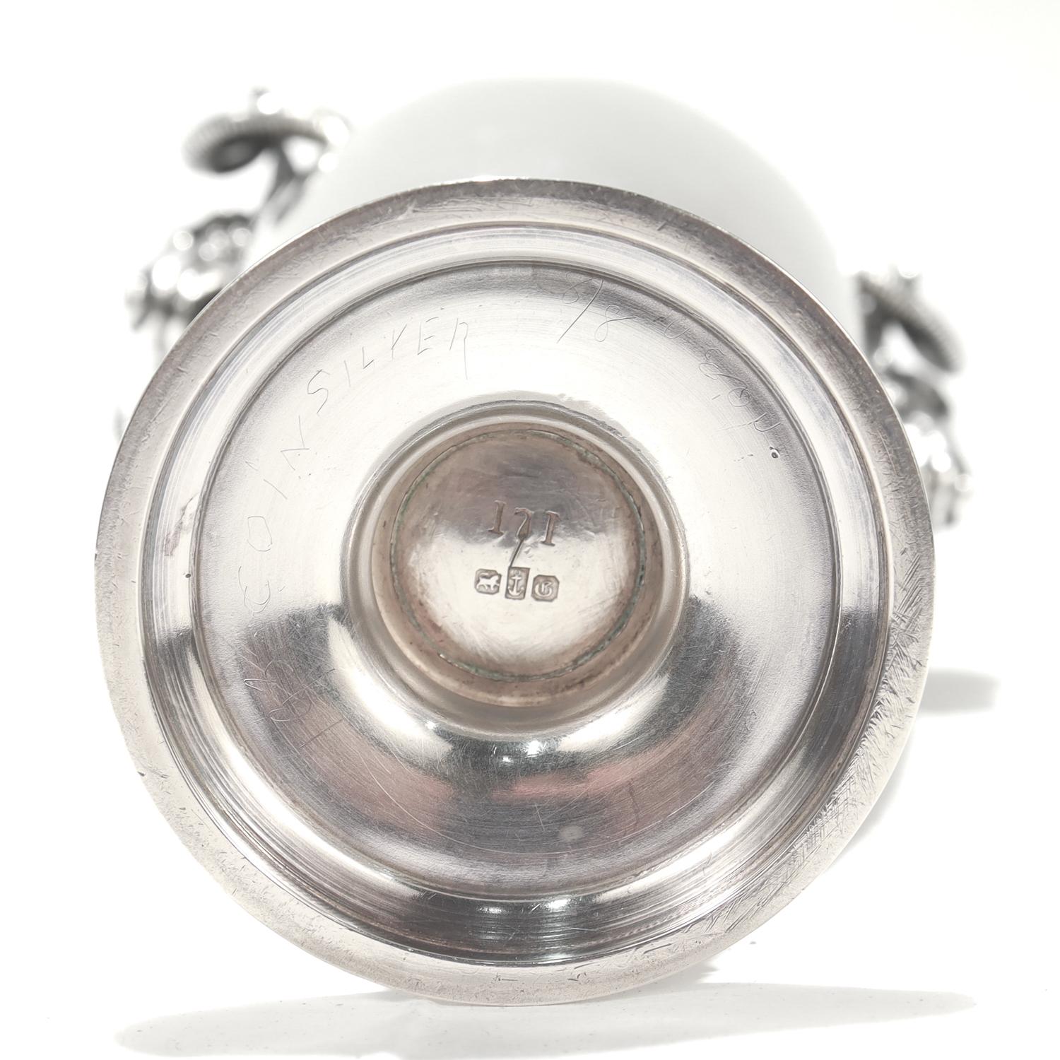 Vaso antico Gorham Coin Silver Greek Revival con manici figurati a testa di ariete in vendita 6