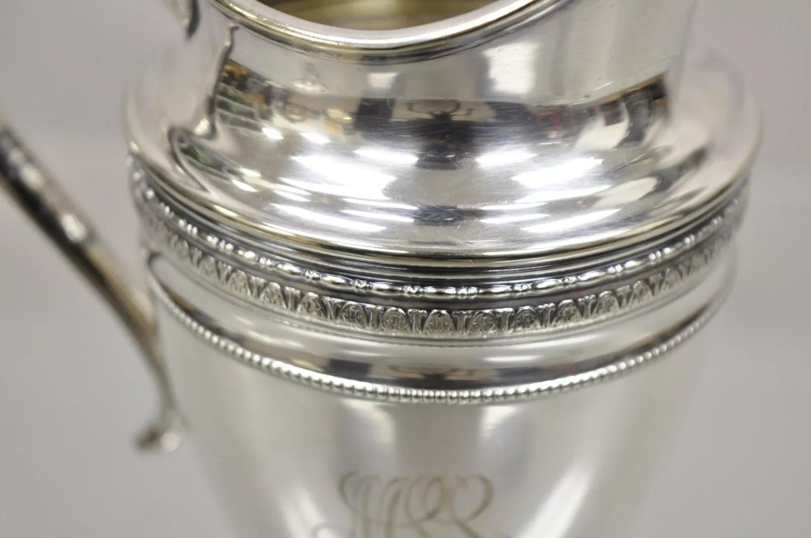 Antike Gorham Englisch Edwardian Small Silver Plated Chased Creamer Pitcher im Zustand „Gut“ im Angebot in Philadelphia, PA