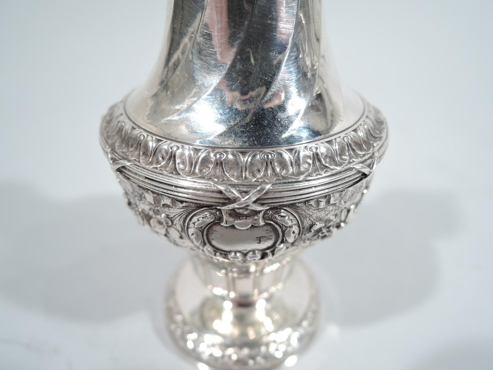 Antique Gorham French Classical Sterling Silver Salt and Pepper In Excellent Condition In New York, NY