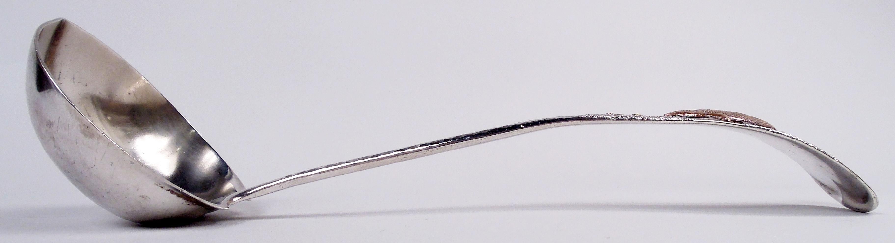 Antiguo cucharón de ostras Gorham de plata de ley con mezcla de metales japoneses Japonismo en venta
