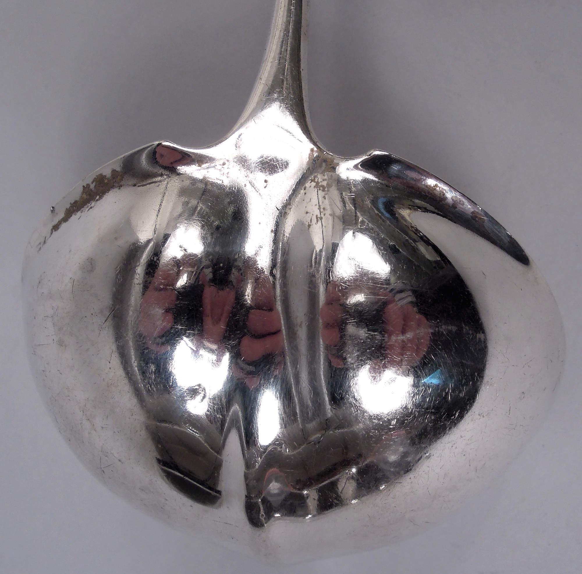 Antiguo cucharón de ostras Gorham de plata de ley con mezcla de metales japoneses siglo XIX en venta