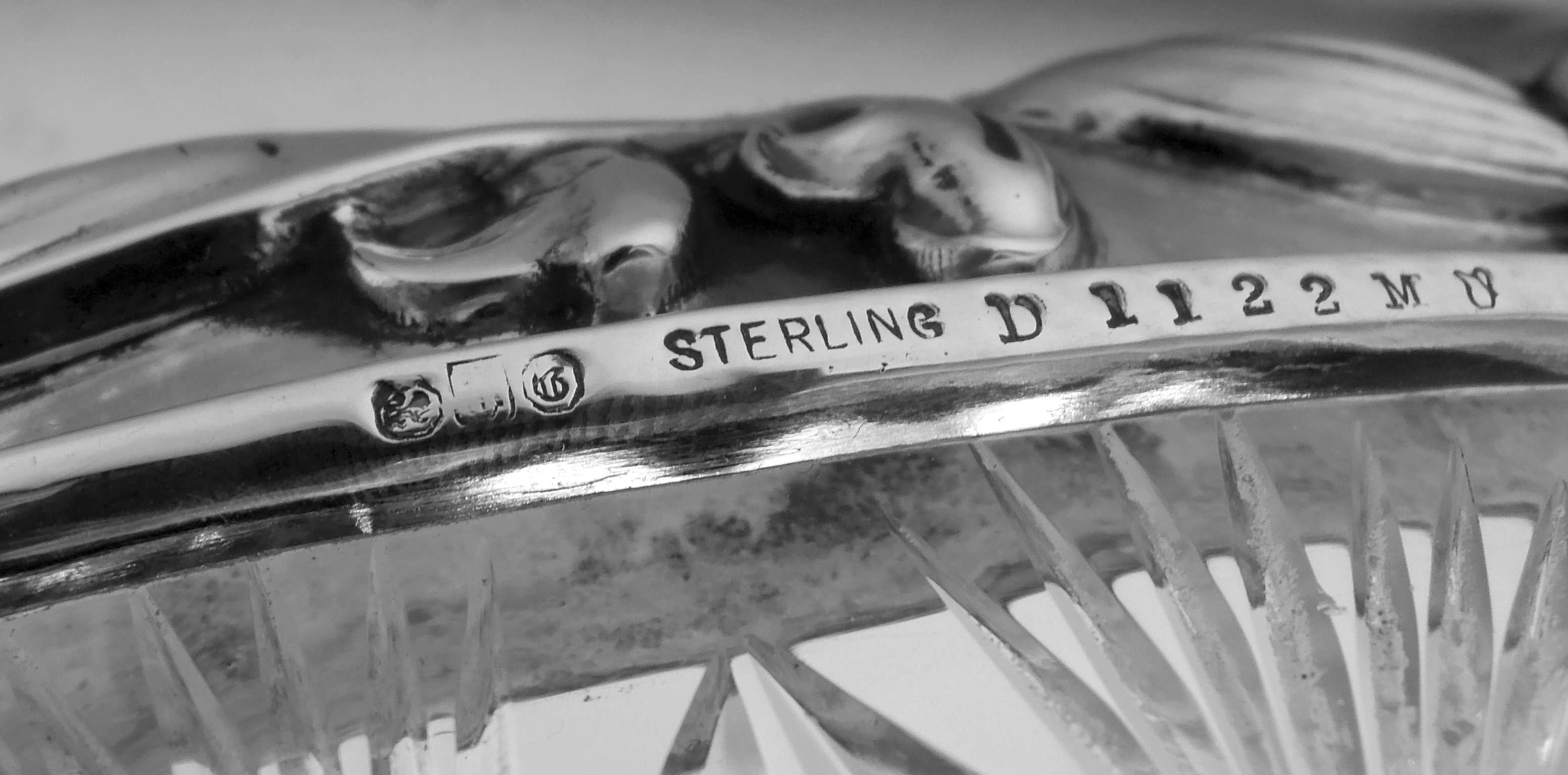 Inizio XX secolo Antica ciotola in argento sterling e vetro Brilliante di Gorham, 1903 in vendita