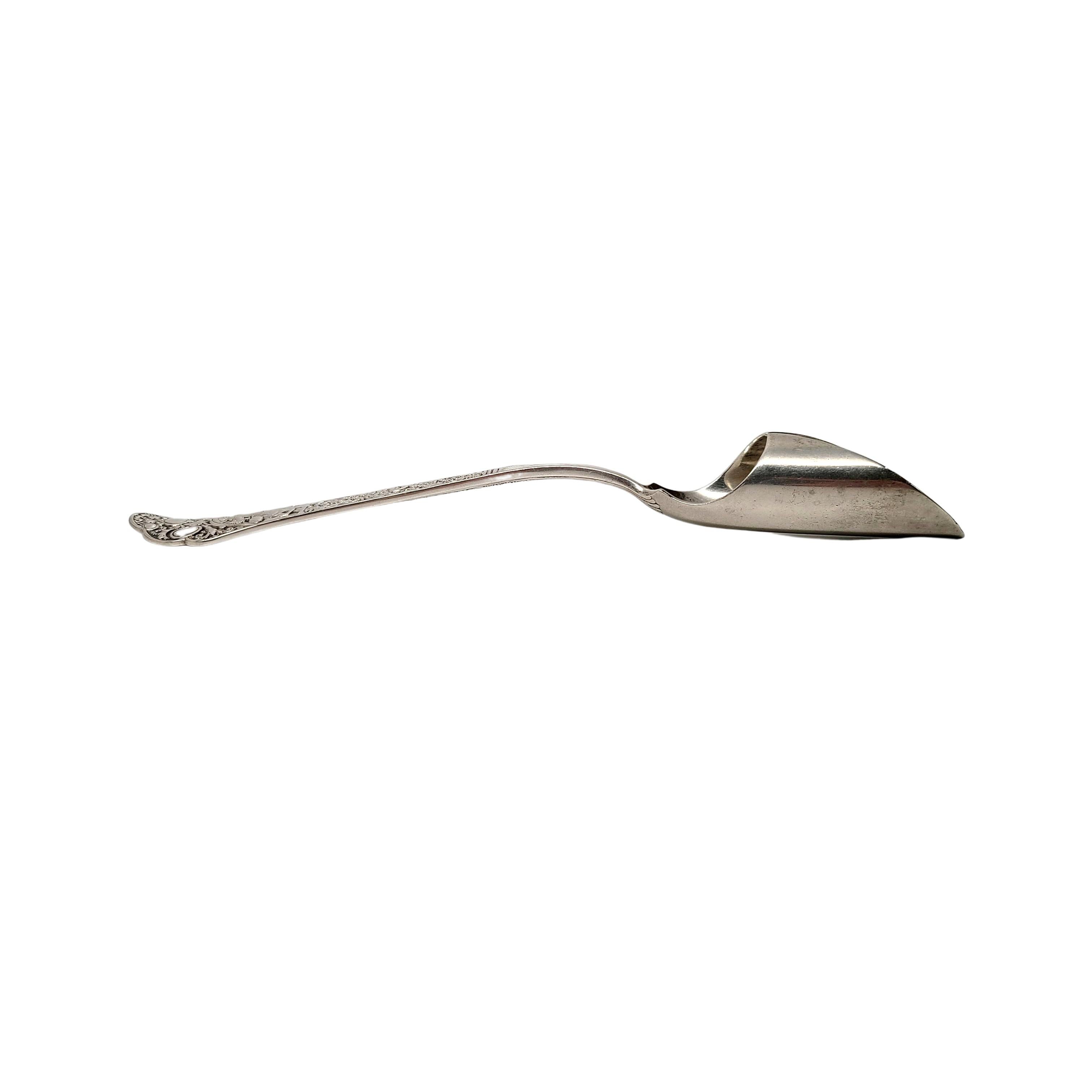 Gorham Sterling Silver Medici, Old Large Cheese Scoop In Good Condition For Sale In Washington Depot, CT