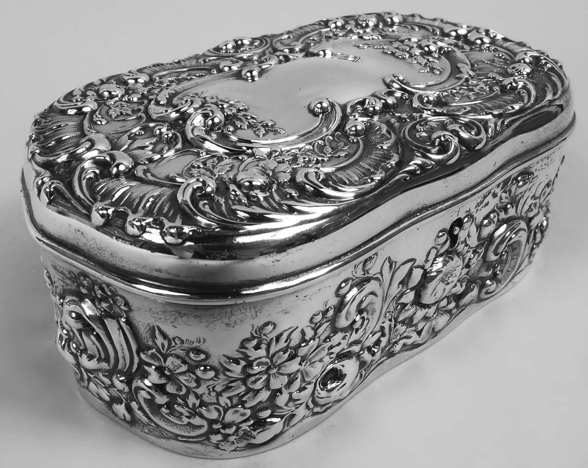 Antique Gorham Victorian Classical Sterling Silver Trinket Box In Good Condition For Sale In New York, NY