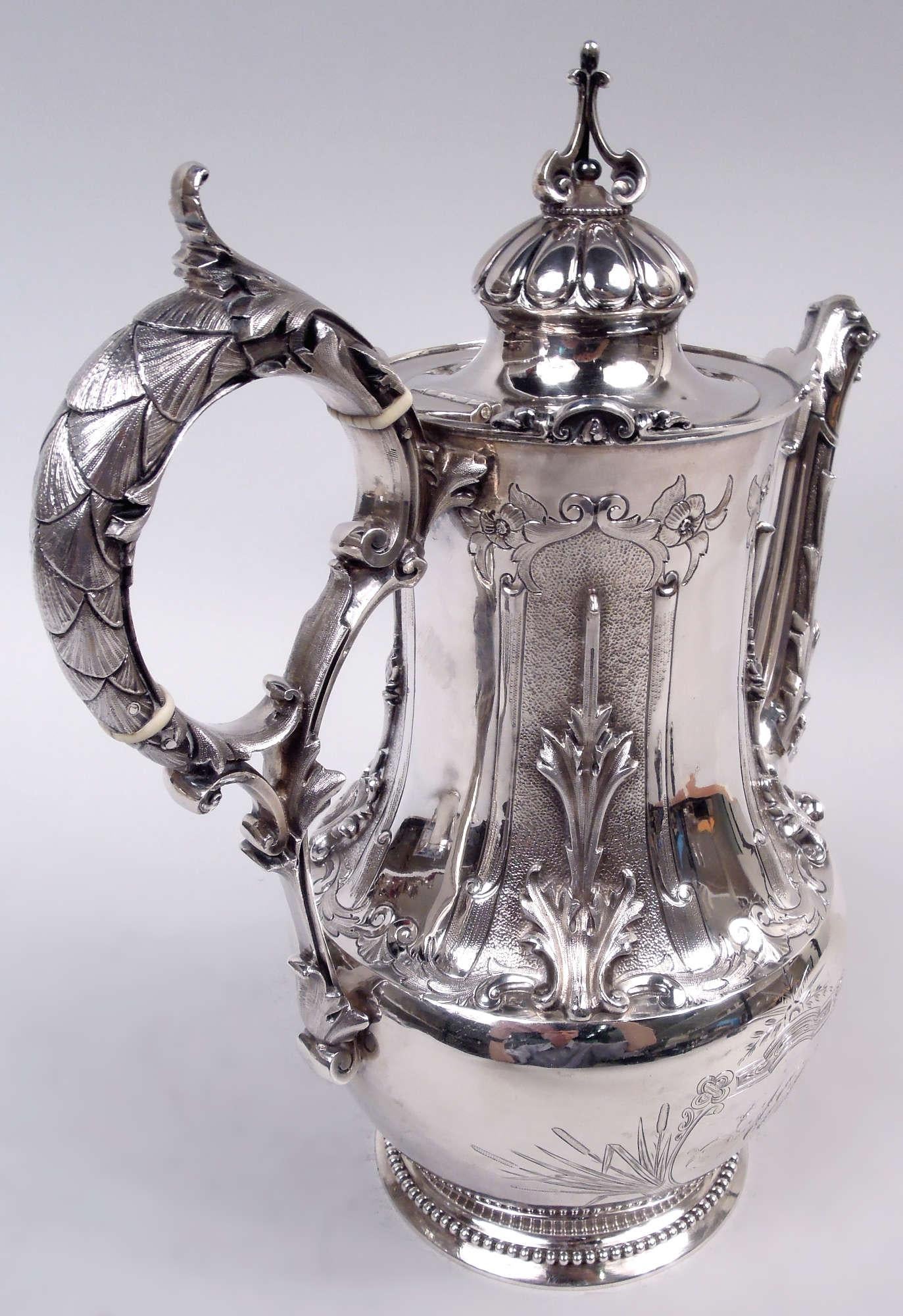 Antique Gorham Victorian Gothic Classical Coin Silver Coffeepot Mediados del siglo XIX en venta