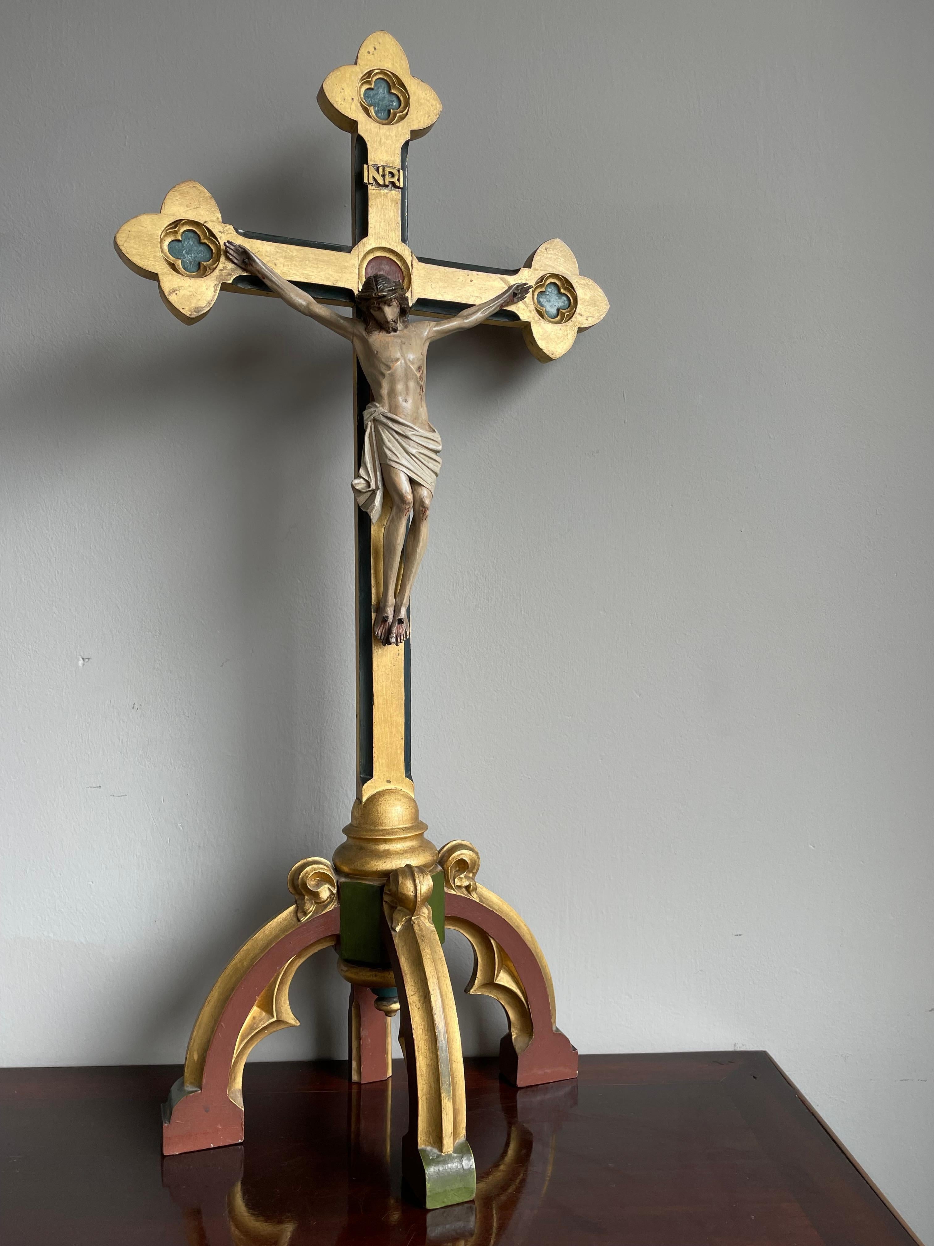 Antique Gothic Altar Table Crucifix W. Hand Carved Gilt Cross & Corpus of Christ In Excellent Condition For Sale In Lisse, NL