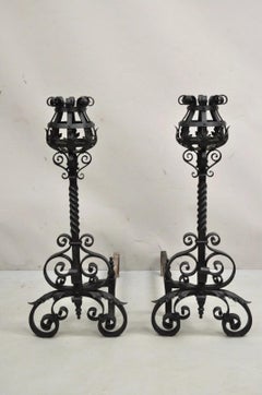 Ensemble gothique Arts & Crafts de grands chenets de cheminée en fer forgé avec bar