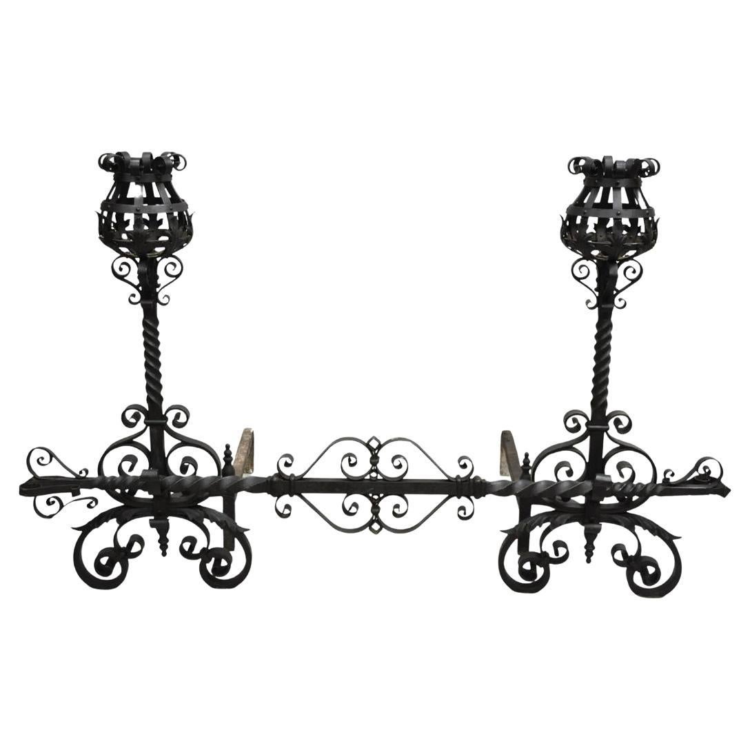 Antiguo Gótico Artes y Oficios Grande de hierro forjado Chimenea Andirons w / Bar - Set
