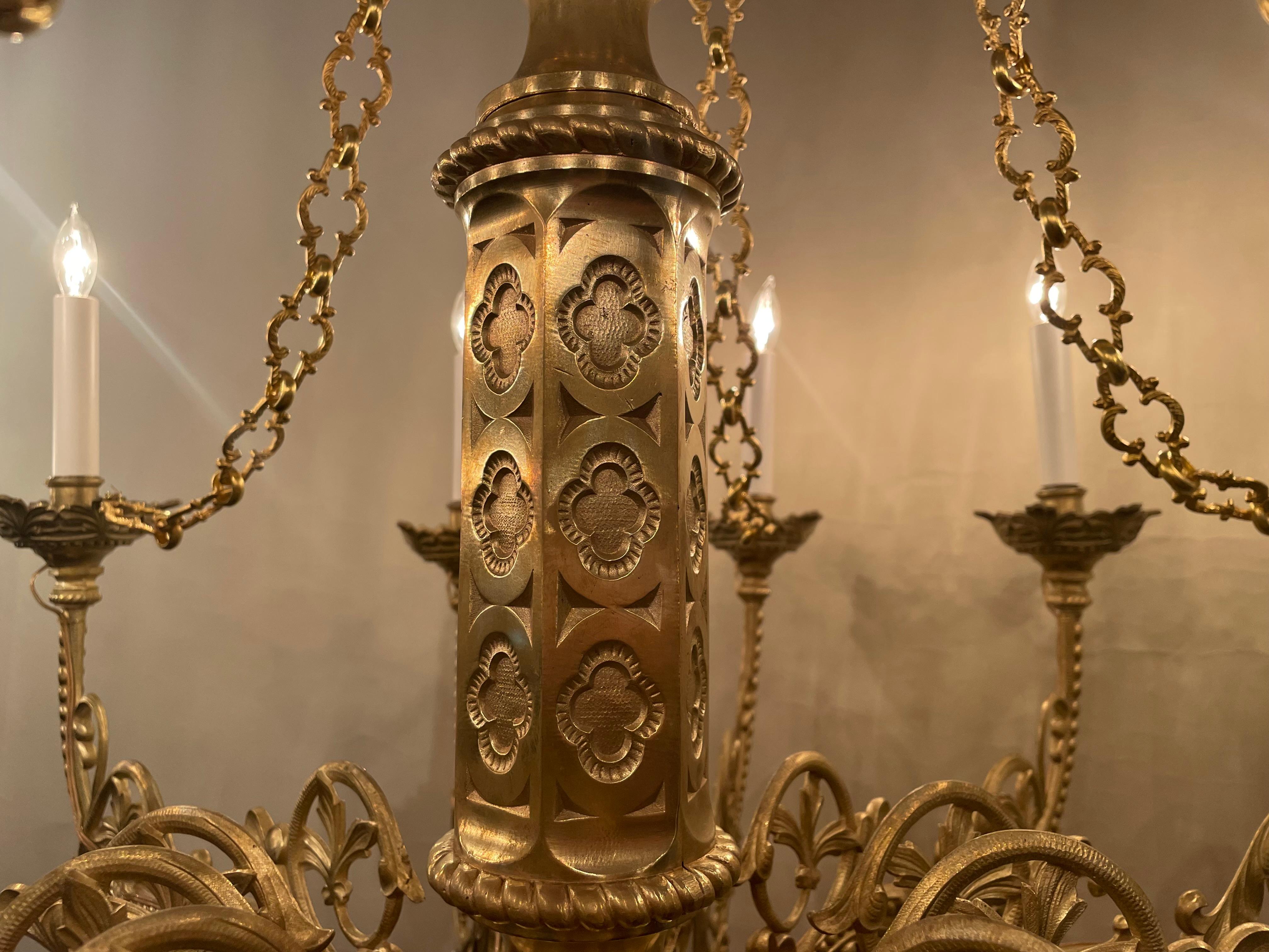 Antique Gothic Brass Chandelier with 12 Lights In Good Condition For Sale In New Orleans, LA