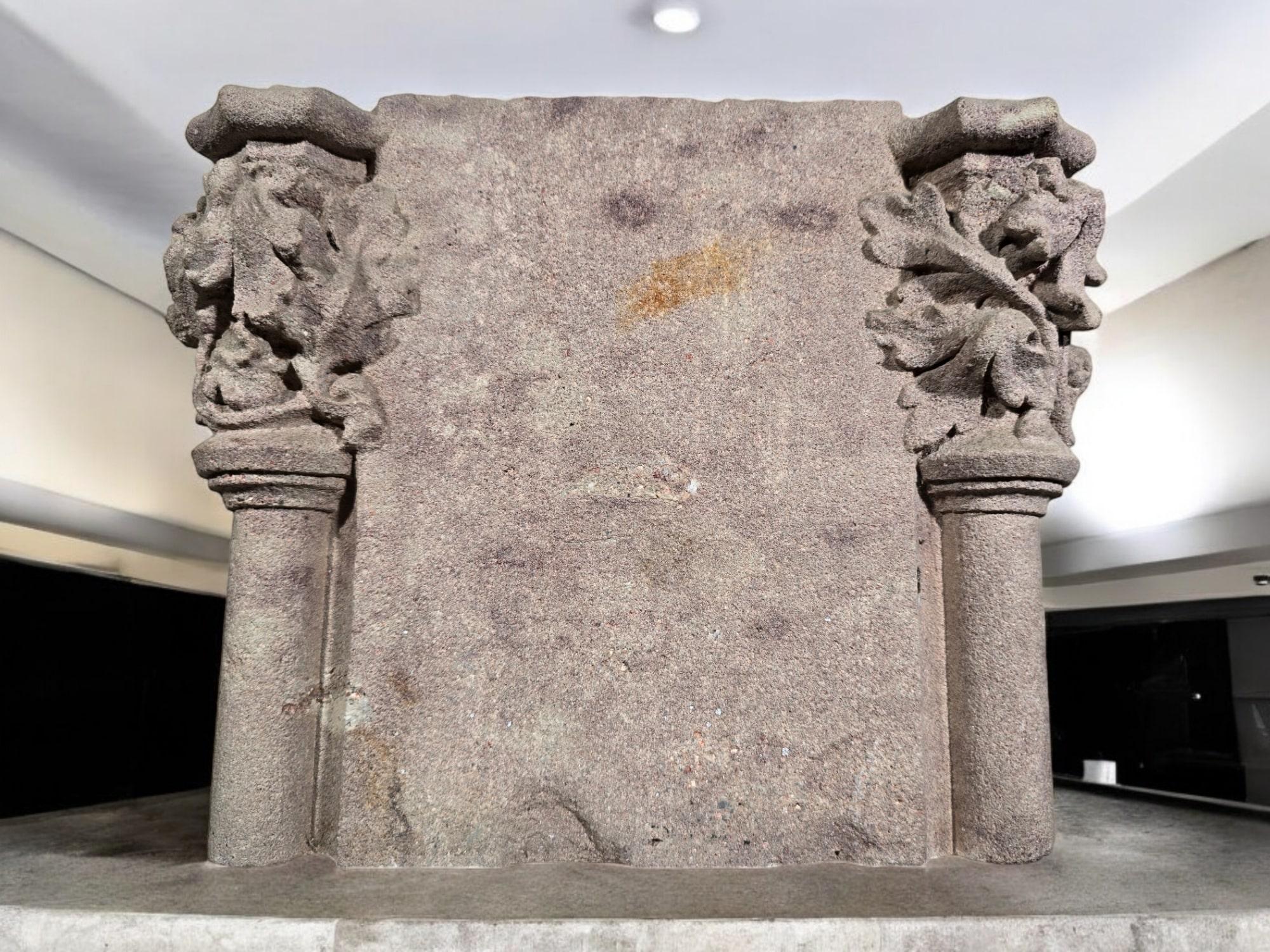 Capitello gotico antico - 18° secolo in vendita 4