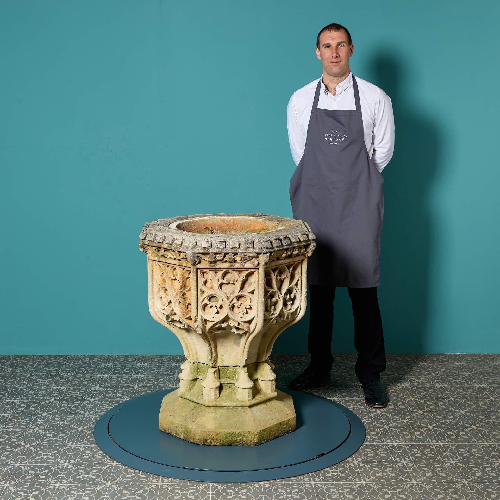 A beautifully carved antique limestone font circa 1840, decorated in the gothic style. Ornately carved at the hand of a talented 19th century stonemason, this limestone font was reclaimed from the gardens of Dunkirk Manor, a Grade II Listed Building