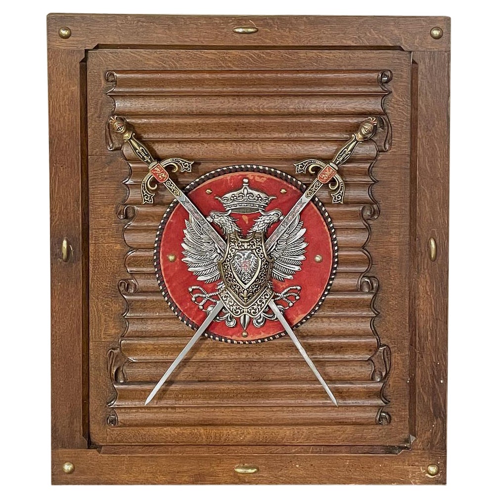 Ancienne plaque gothique avec épées et aigle à double tête en vente