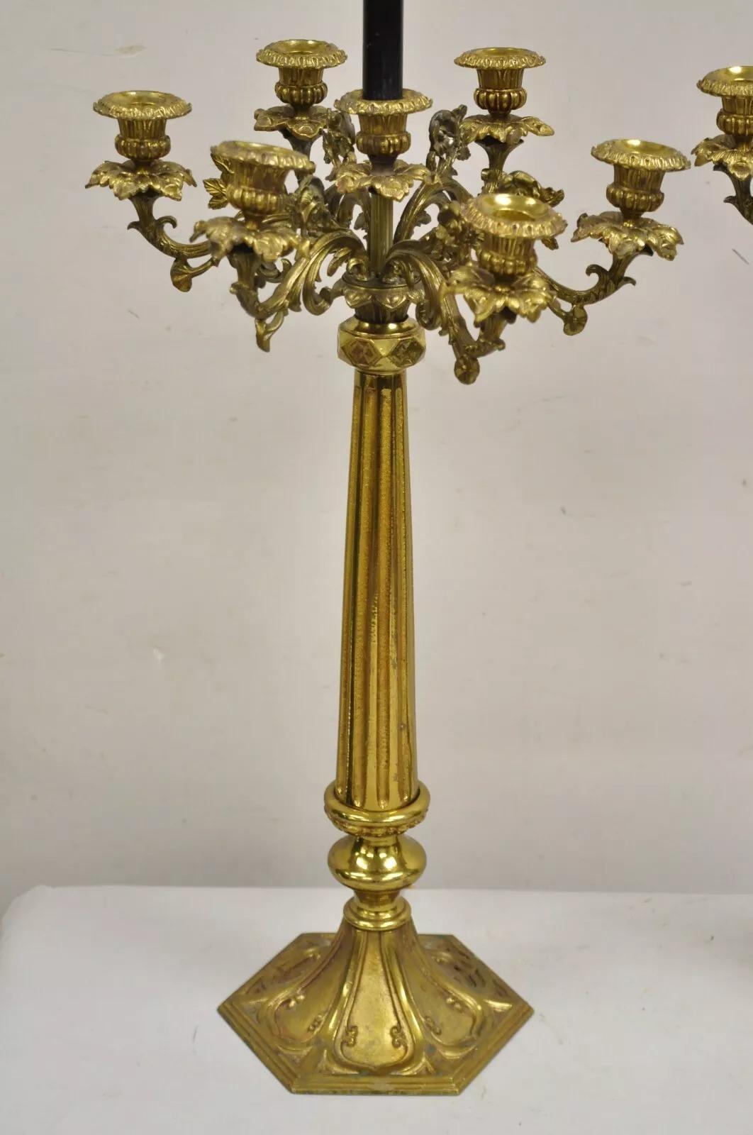 20ième siècle Paire de lampes de table gothiques, françaises, Empire Renaissance, en bronze, antiques en vente