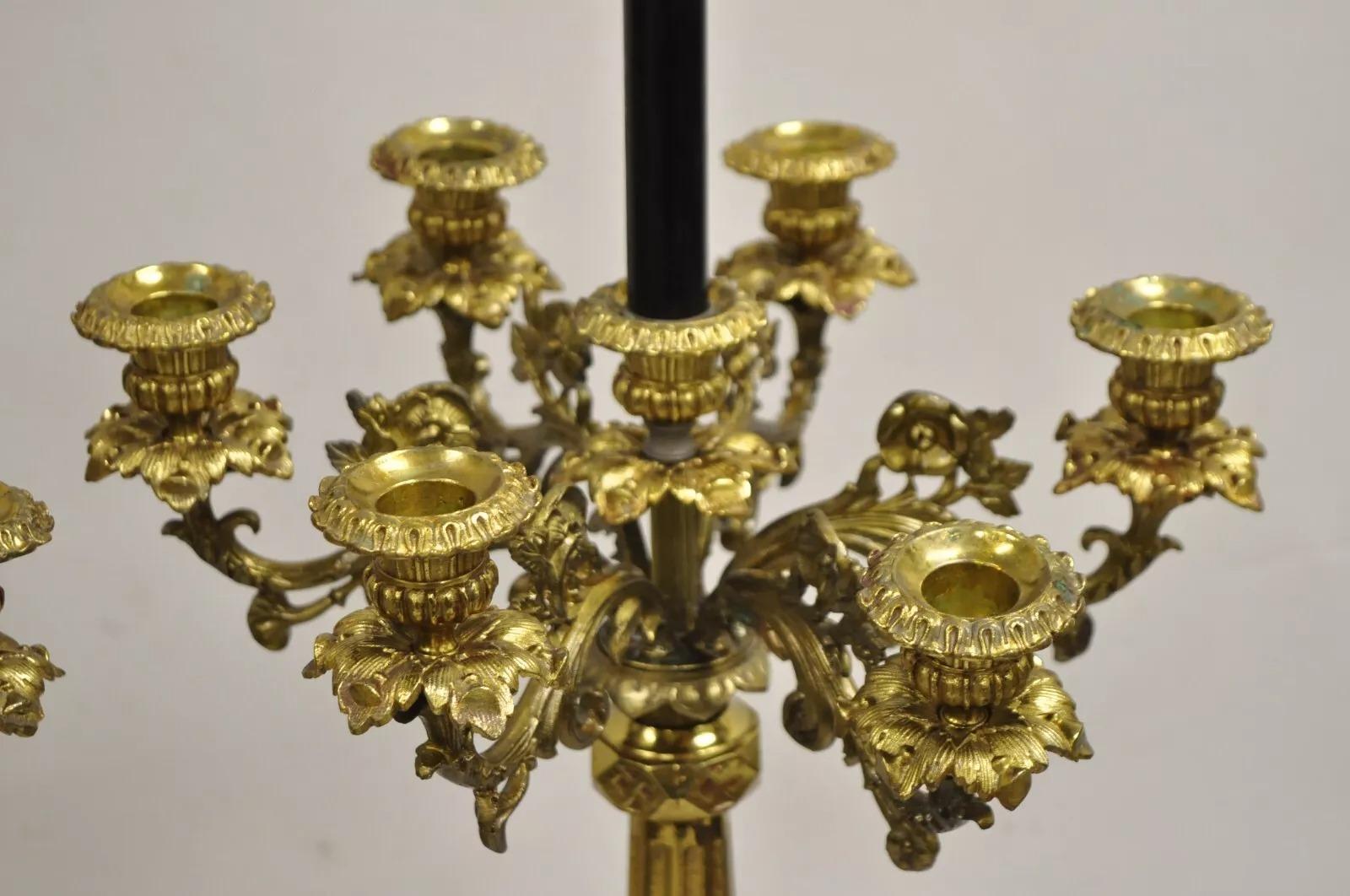 Paire de lampes de table gothiques, françaises, Empire Renaissance, en bronze, antiques en vente 1