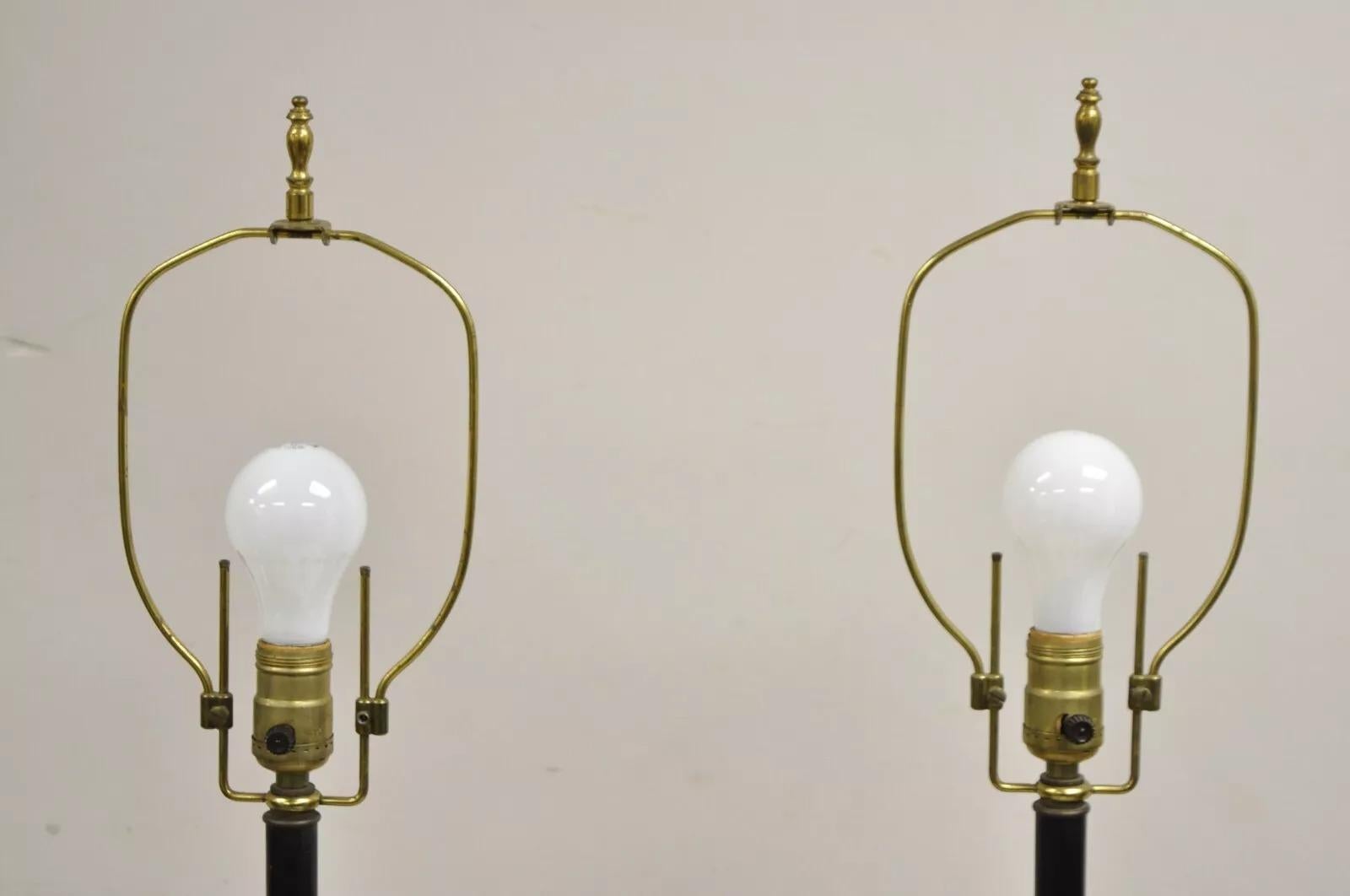 Paire de lampes de table gothiques, françaises, Empire Renaissance, en bronze, antiques en vente 2