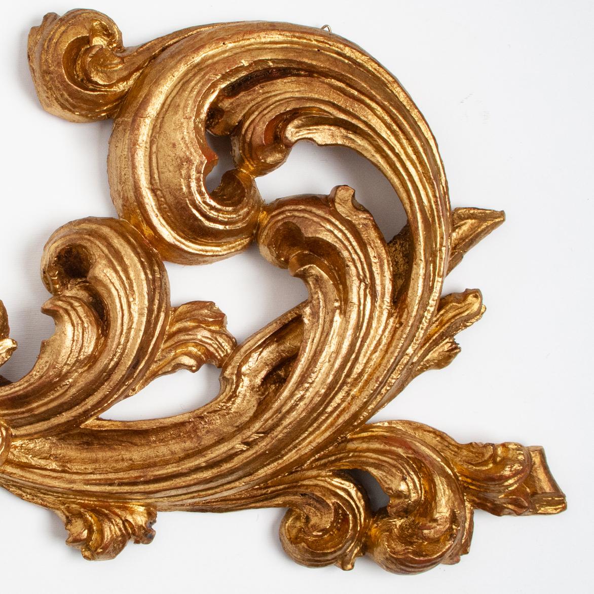 Antiker gotischer Fries aus vergoldetem Holz (Italienisch) im Angebot