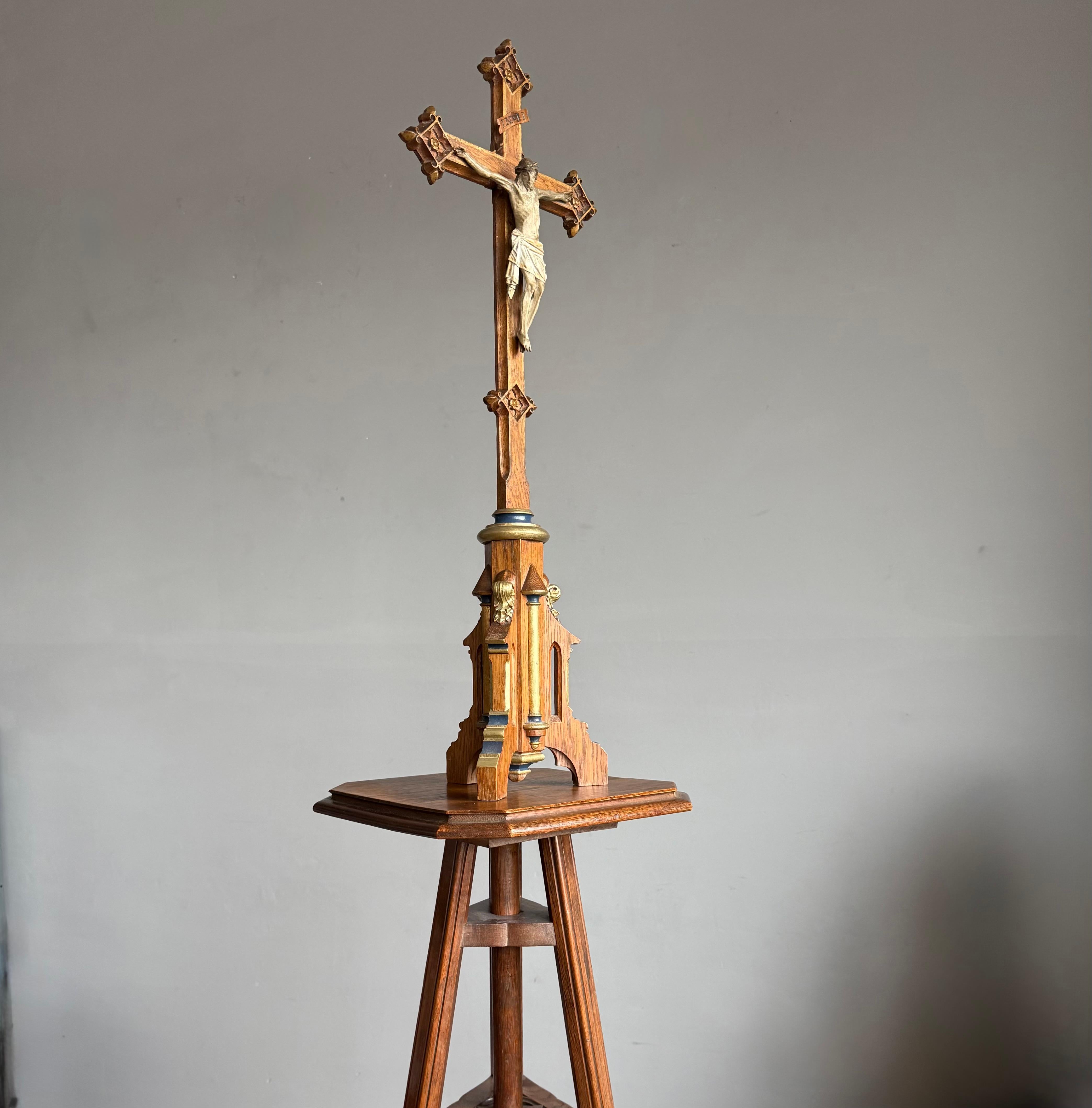 Antique Gothic Hand-Carved Crucifix w. Polychrome Corpus, European Church Relic In Good Condition For Sale In Lisse, NL