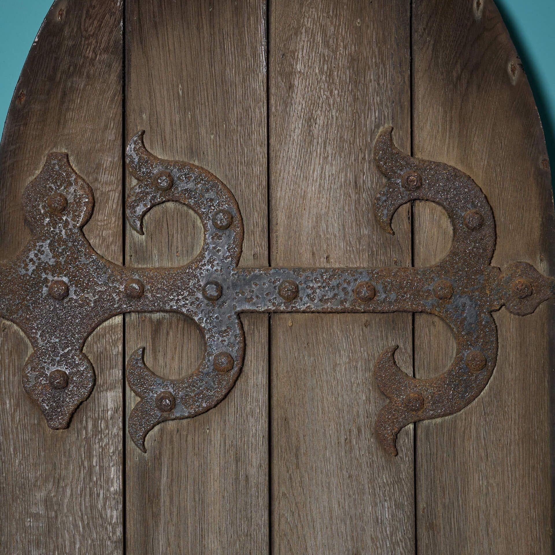 Antique Gothic Oak Church Door In Fair Condition For Sale In Wormelow, Herefordshire