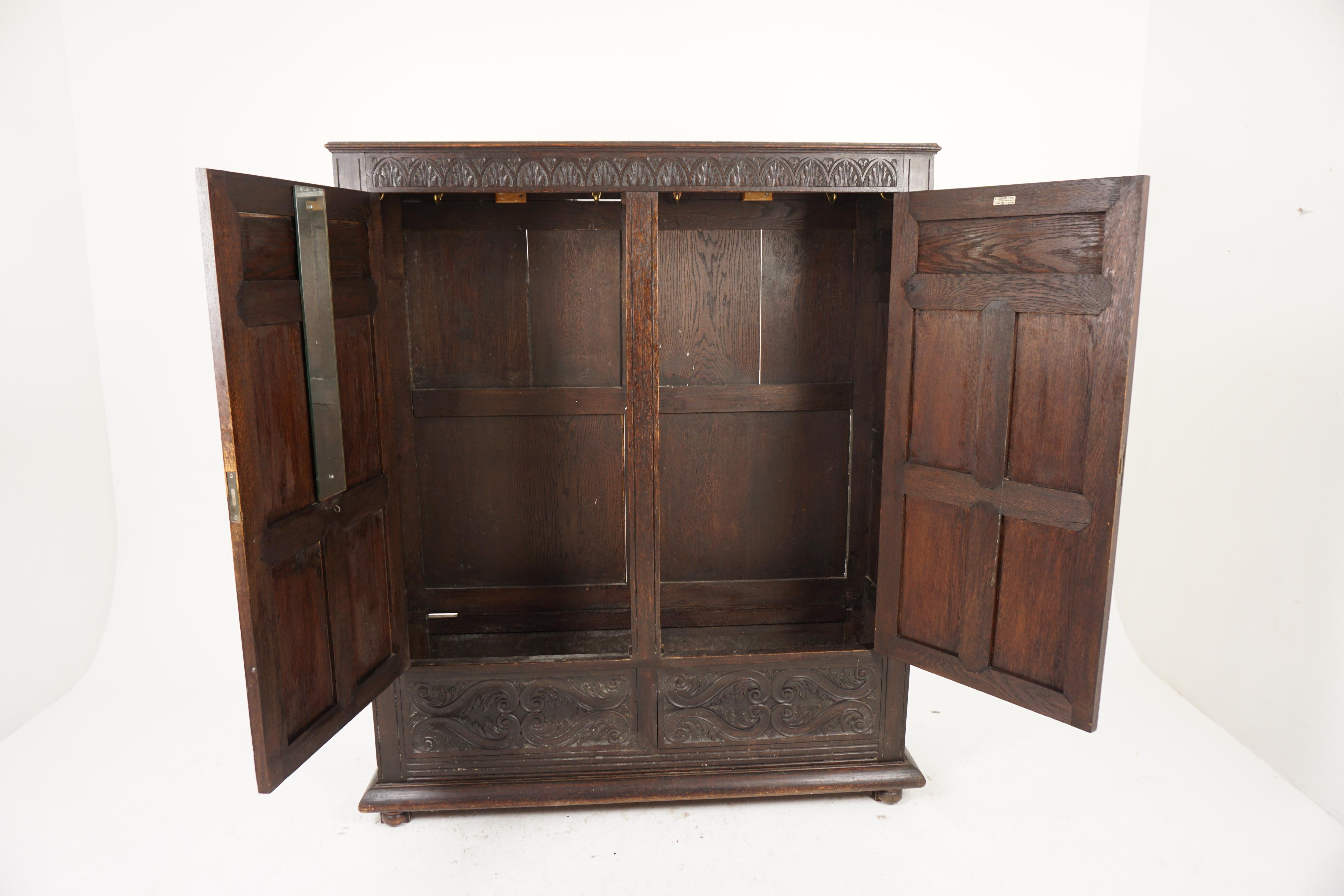 Antique Gothic Oak Housekeeper Cupboard, Hall, Armoire, Scotland 1880, H985 In Good Condition For Sale In Vancouver, BC
