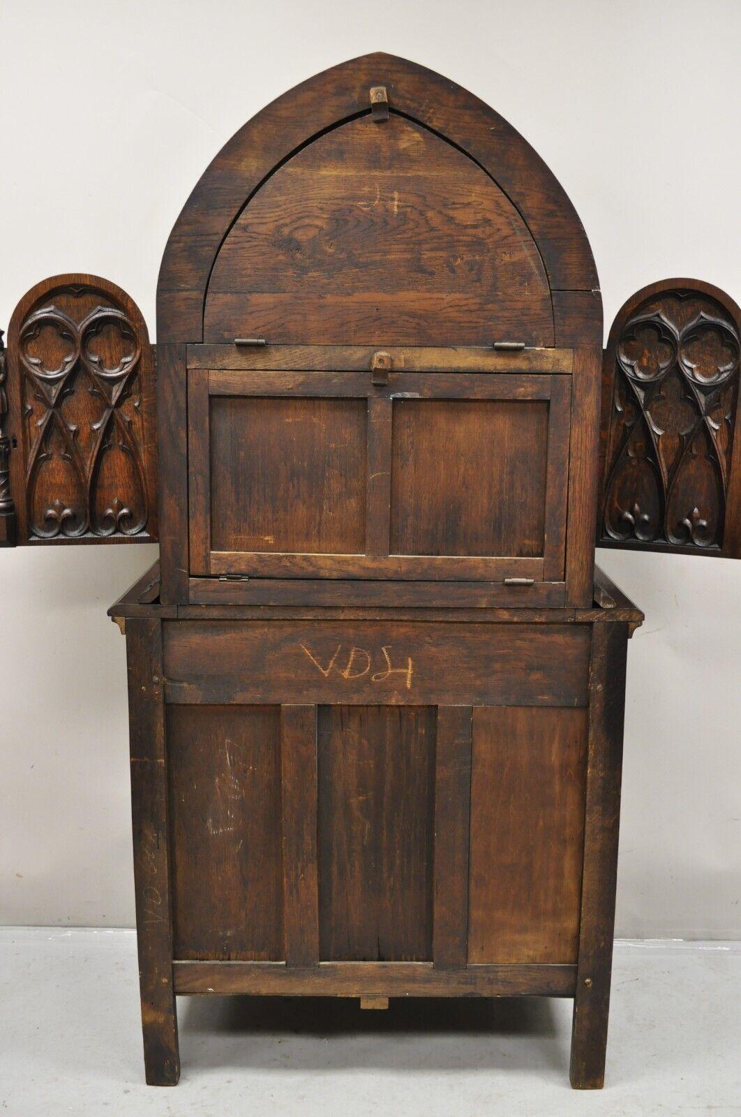 Antique Gothic Renaissance Figural Carved Oak Wood China Wine Cabinet Cupboard For Sale 3