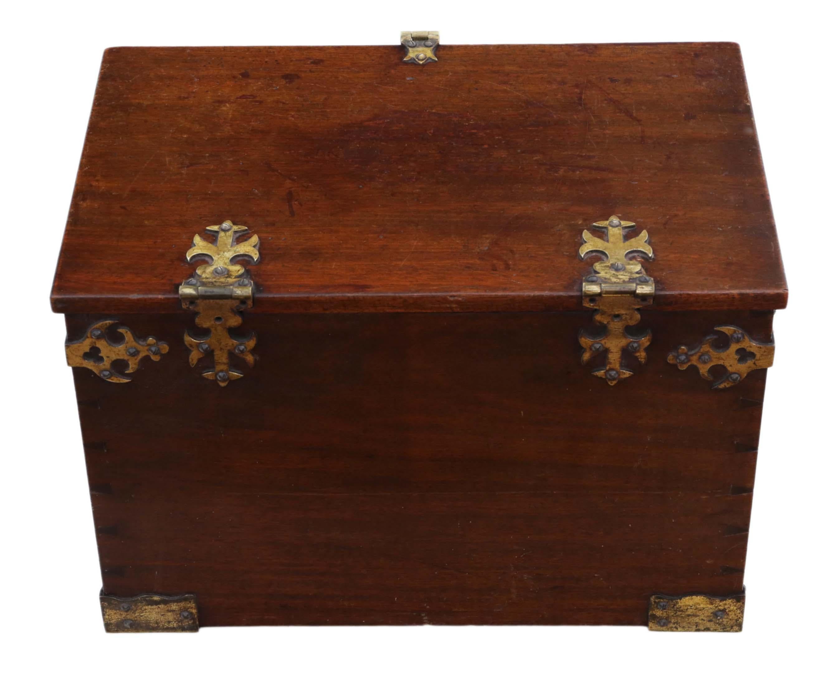 Antique Gothic Revival 19th Century Mahogany Despatch Box Pugin In Good Condition For Sale In Wisbech, Cambridgeshire