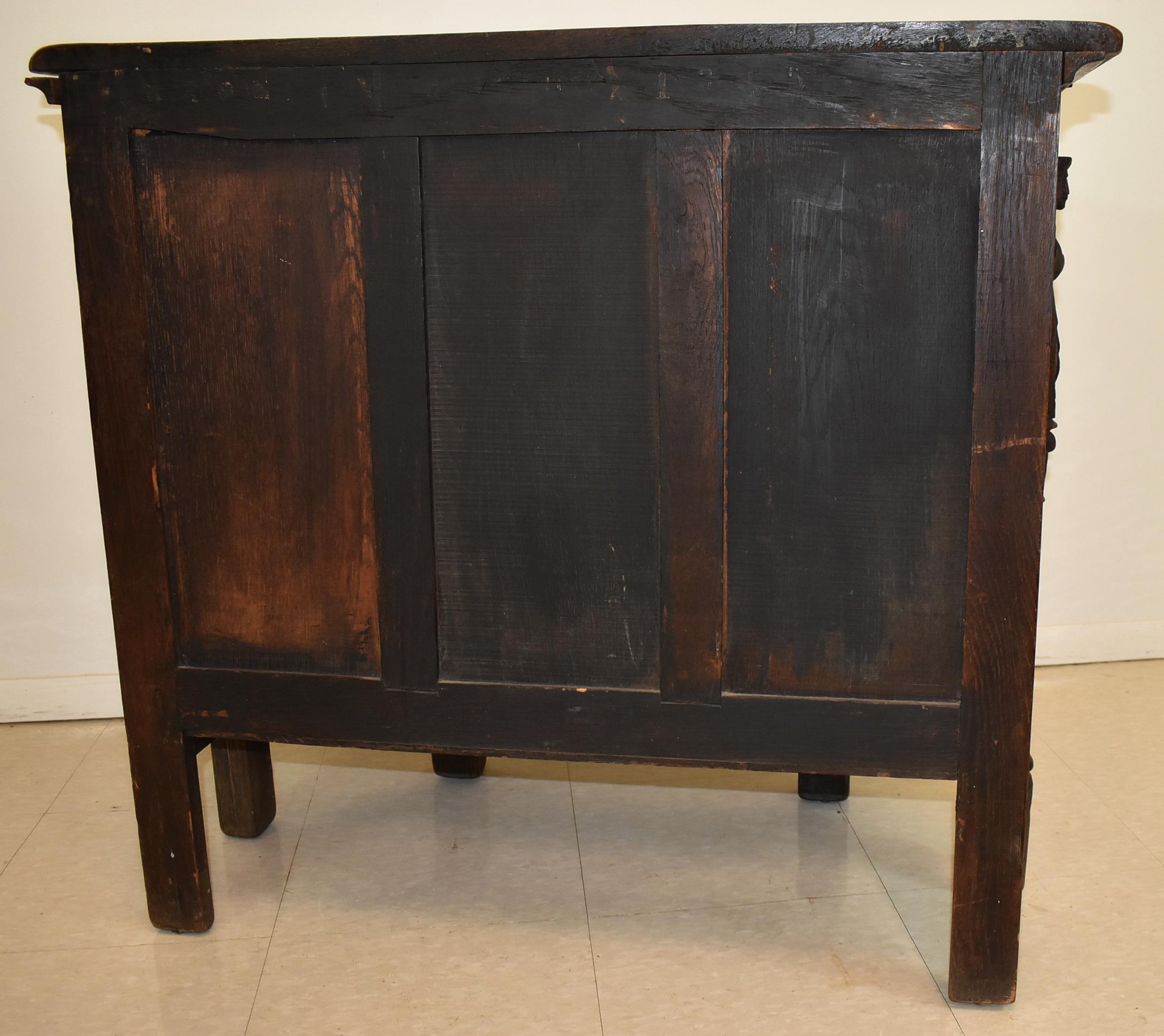 Antique Gothic Revival Console Table Carved Figural People In Good Condition In Toledo, OH