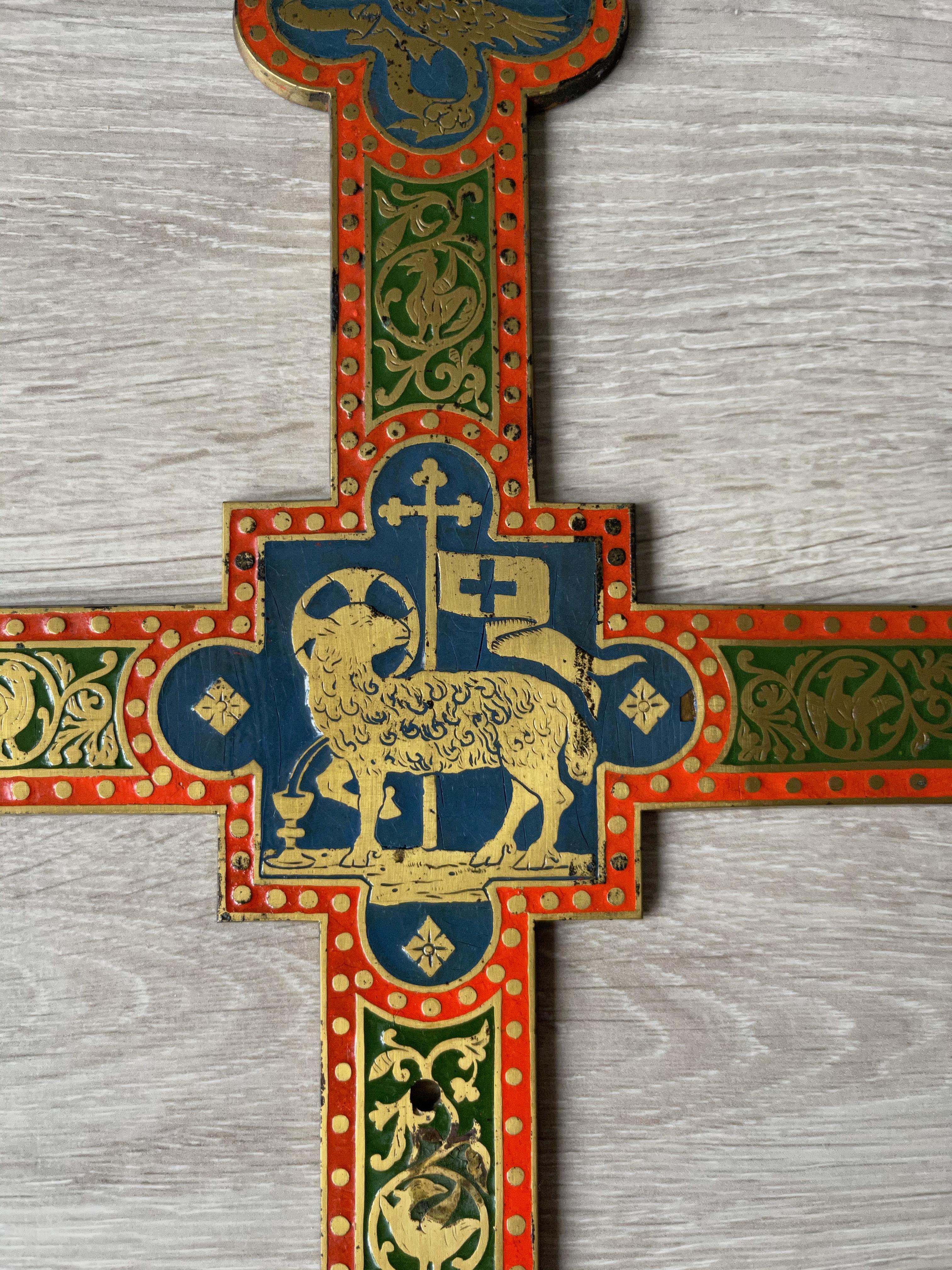 Antique Gothic Revival Crucifix w. Bronze Corpus and Enamelled Sculptured Cross In Good Condition In Lisse, NL