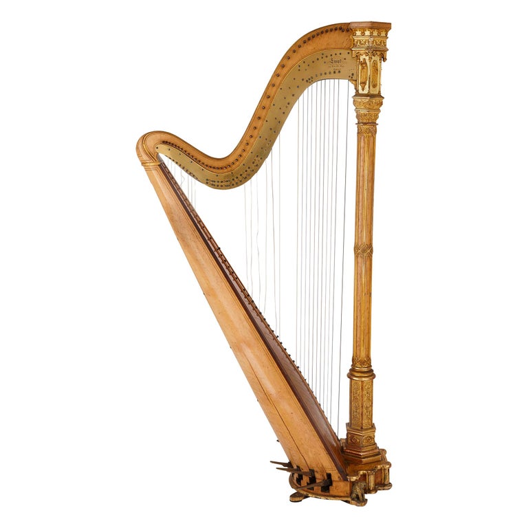 Harpe ancienne néo-gothique par Erard En vente sur 1stDibs