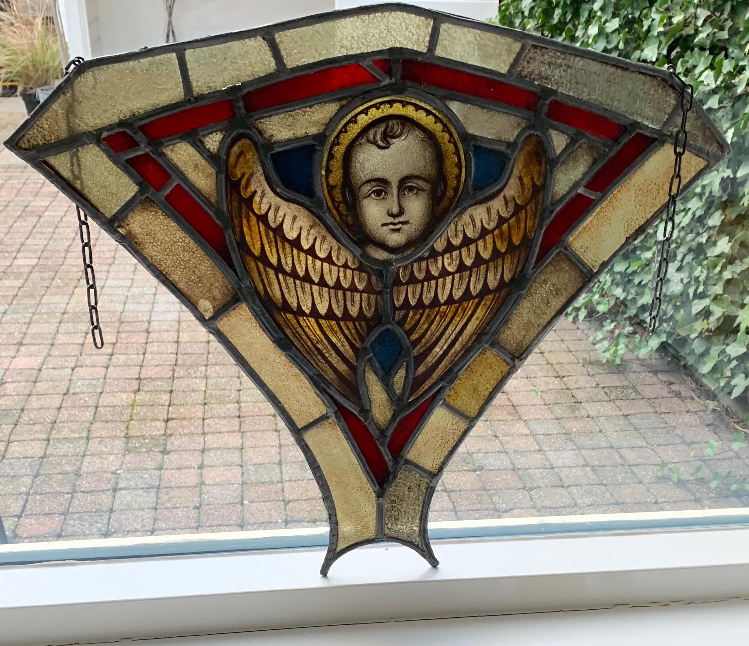 Antike Gotik-Revival-Fenster-Hängelampe aus Buntglas und Glas mit Jungem Christus (Neugotik) im Angebot