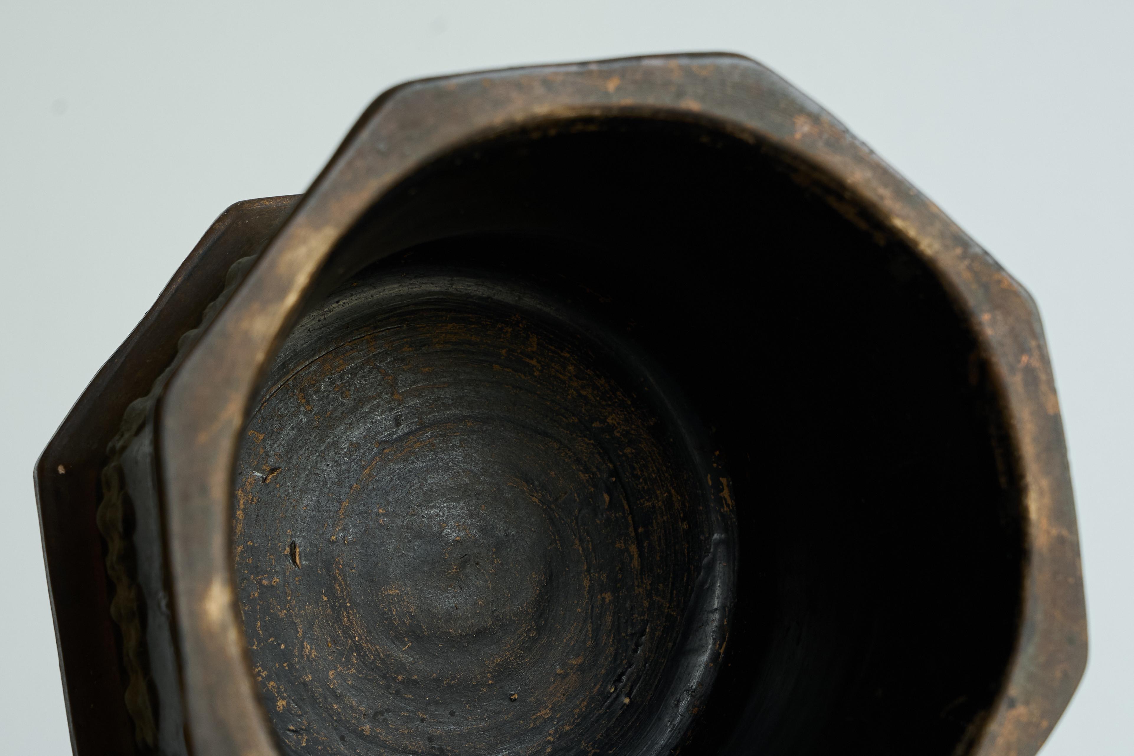 Antique Gothic Revival Style Lidded Tobacco Pot 19th Century For Sale 5