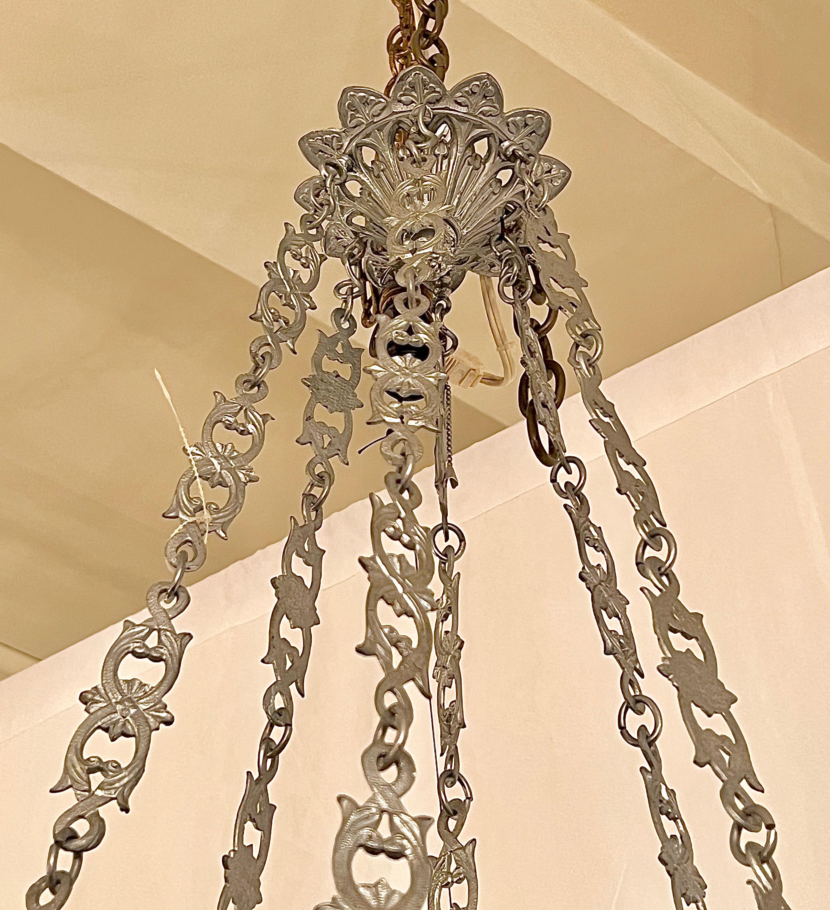 Antique Gothic Silvered Bronze 12-Light Chandelier, Circa 1860. In Good Condition For Sale In New Orleans, LA