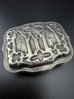 Ancienne boîte à bibelots gothique en argent sterling/fin des années 1890