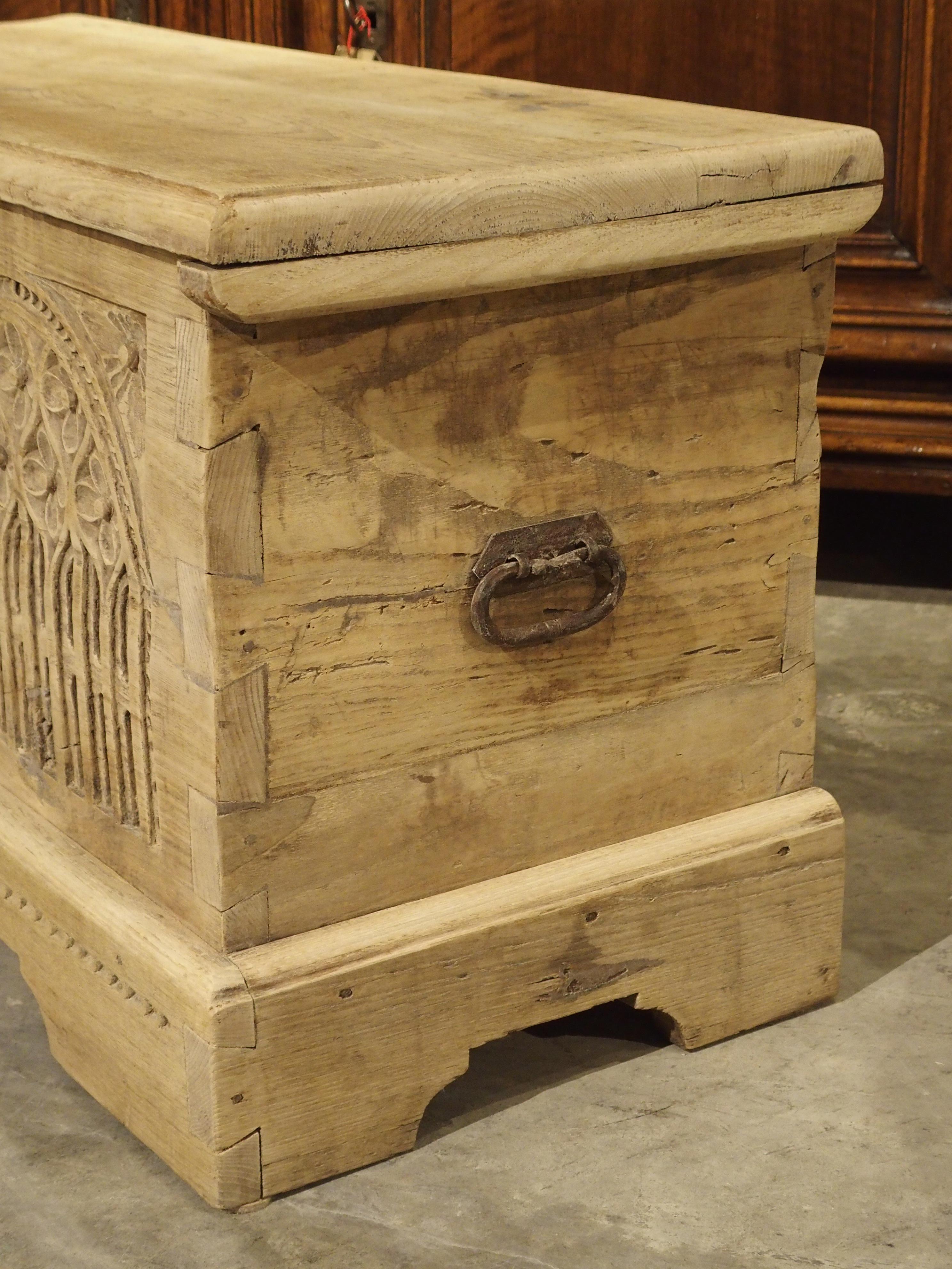 Antique Gothic Style Carved Oak Trunk, circa 1900 3