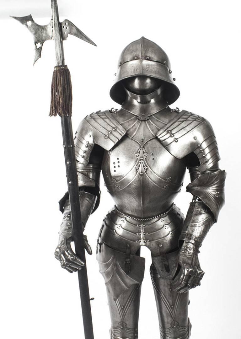 gothic suit of armour