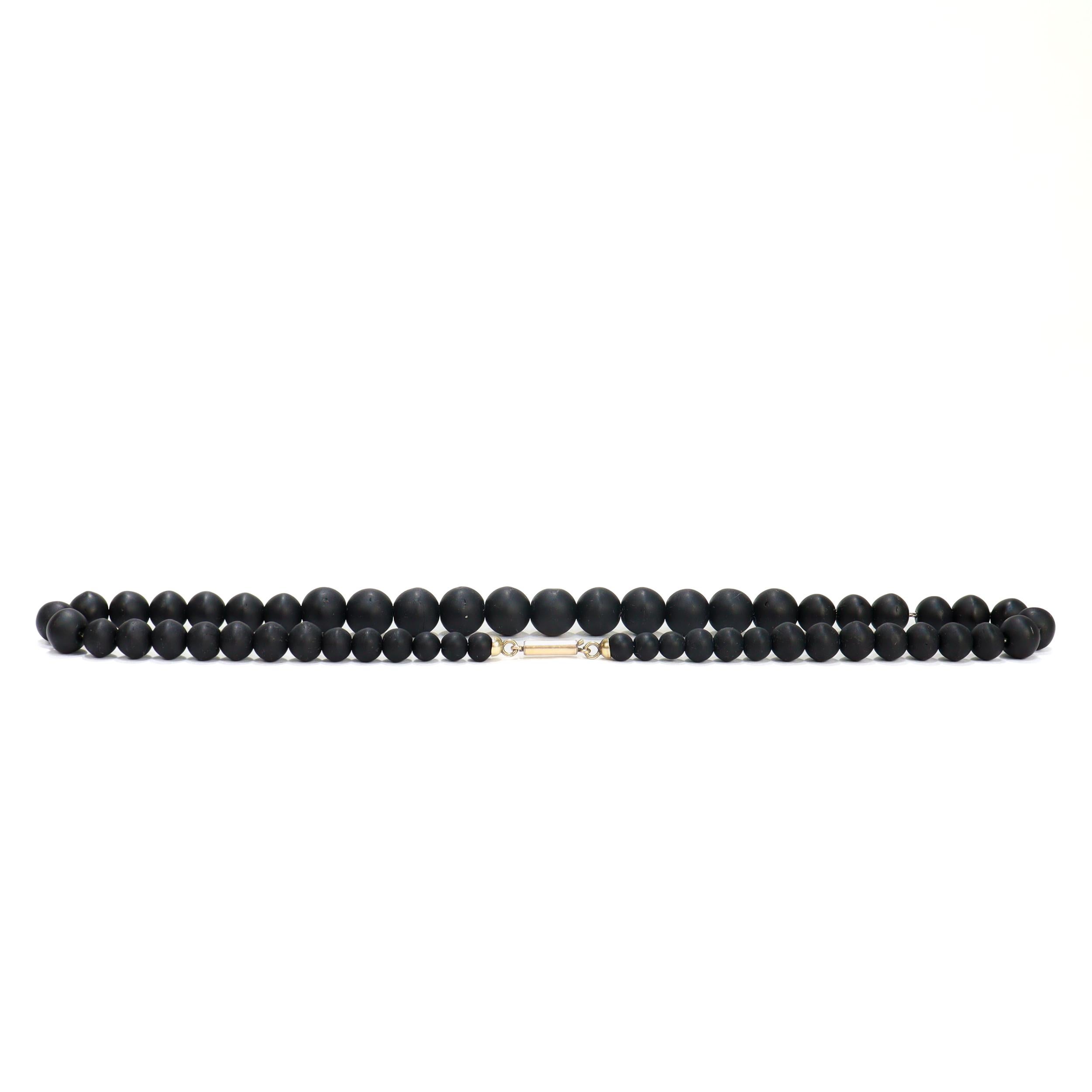 Collar de Luto de Azabache Graduado Antiguo en venta 7
