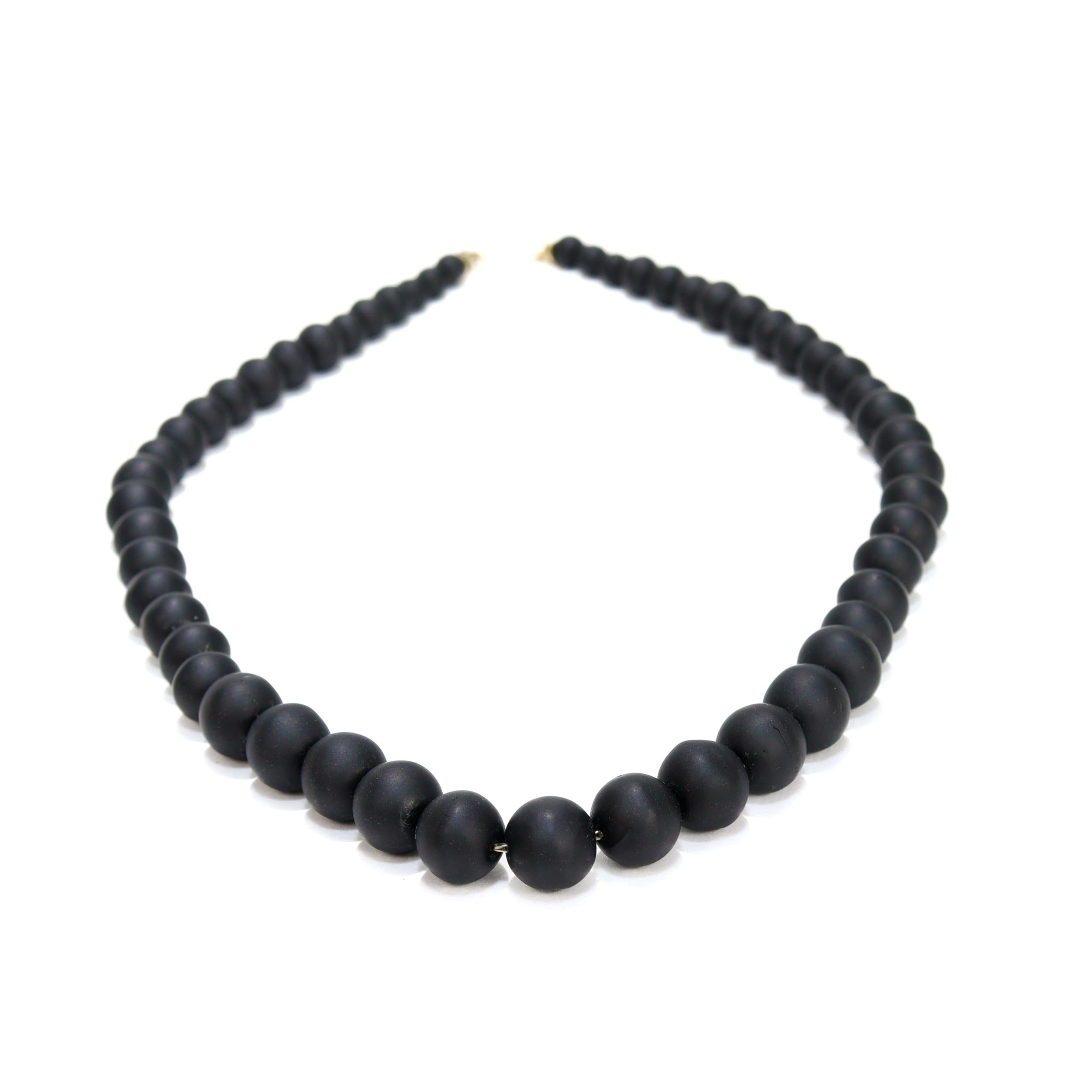 Collar de Luto de Azabache Graduado Antiguo en venta 3