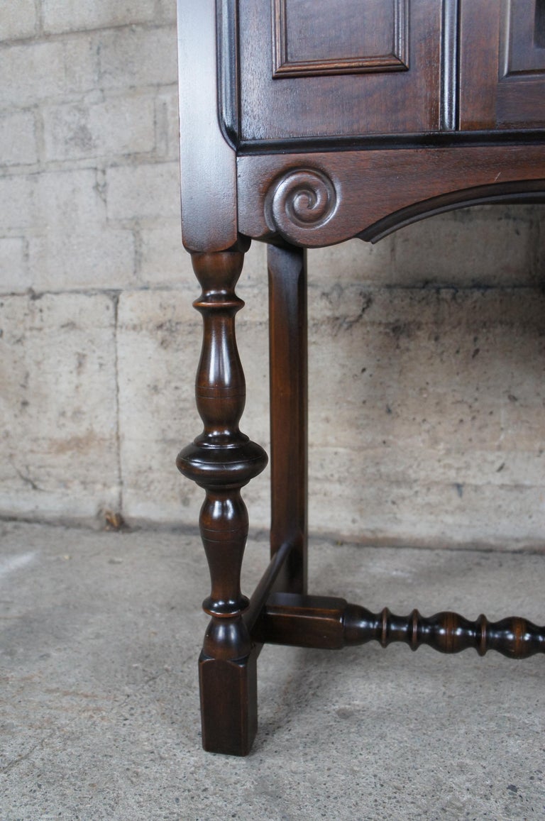 Antique Grand Rapids Chair Co. William and Mary Walnut Display