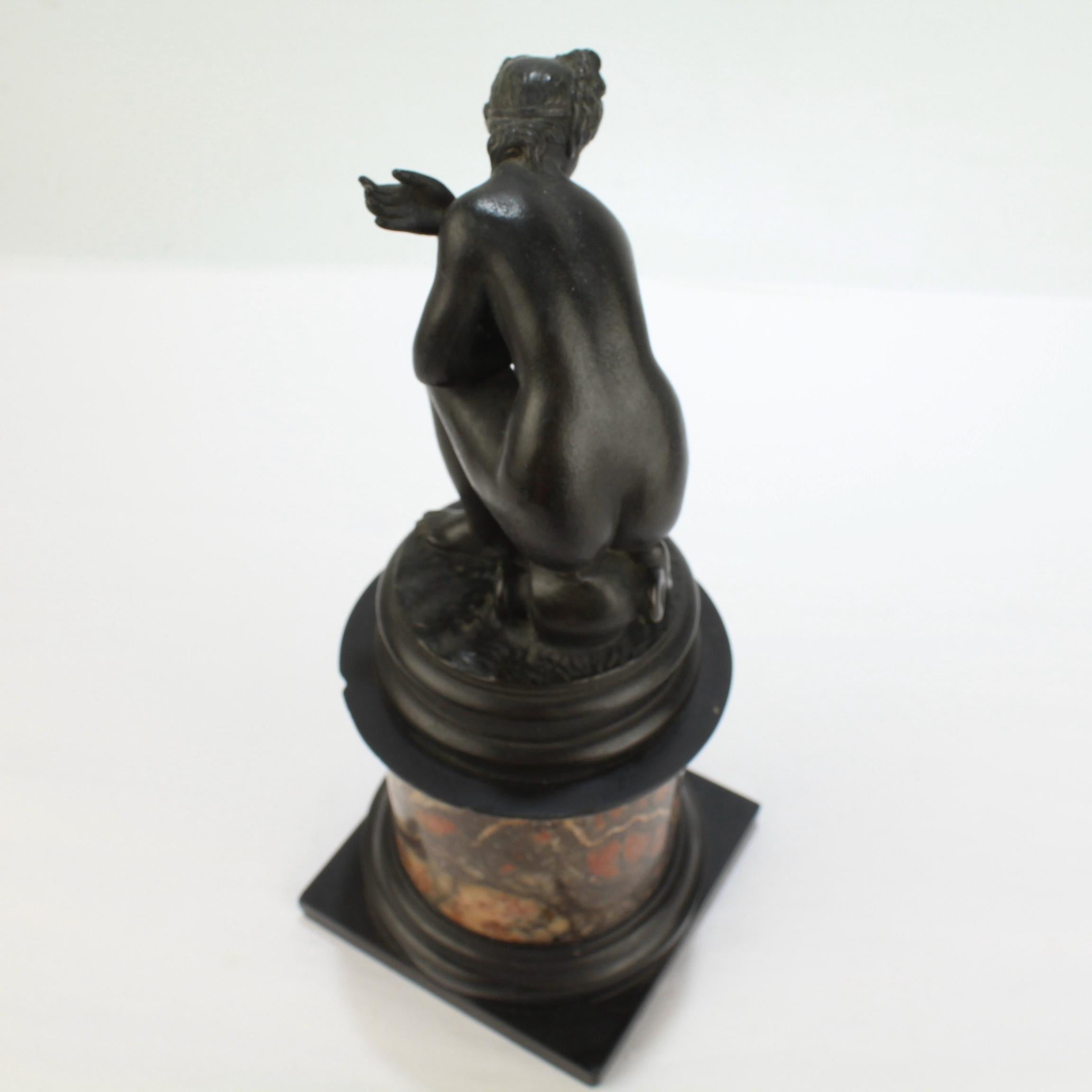 Antique Grand Tour Bronze Sculpture of the Crouching Venus after Giambologna For Sale 5