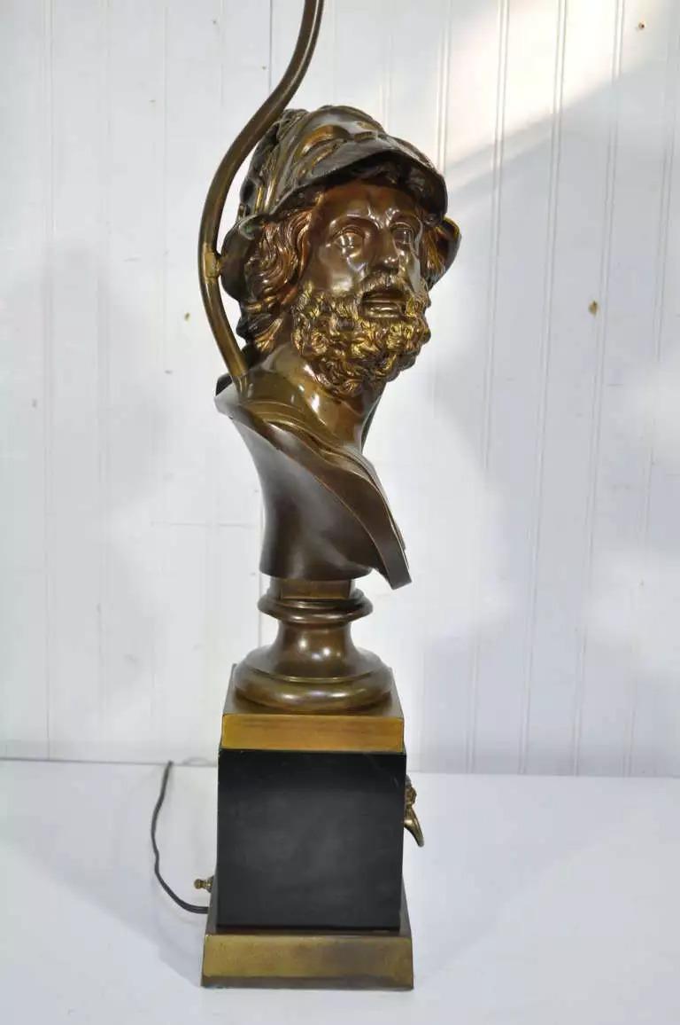 Ancienne lampe de table Grand Tour française avec buste en bronze du général grec Trojan Ajax Bon état - En vente à Philadelphia, PA
