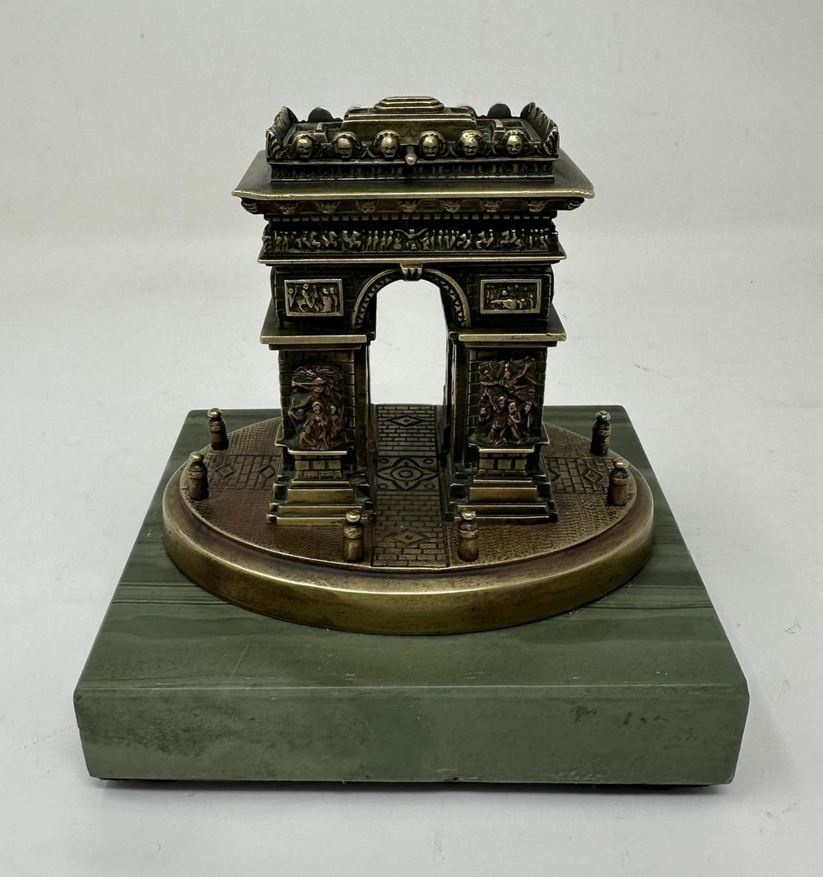 Absolutely Stunning Grand Tour Patinated Bronze Ormolu chisel cast example of the architectural model of the Arc de Triomphe in Paris, of compact proportions. Third quarter of the Nineteenth Century. Superbly cast and wonderfully detailed with a