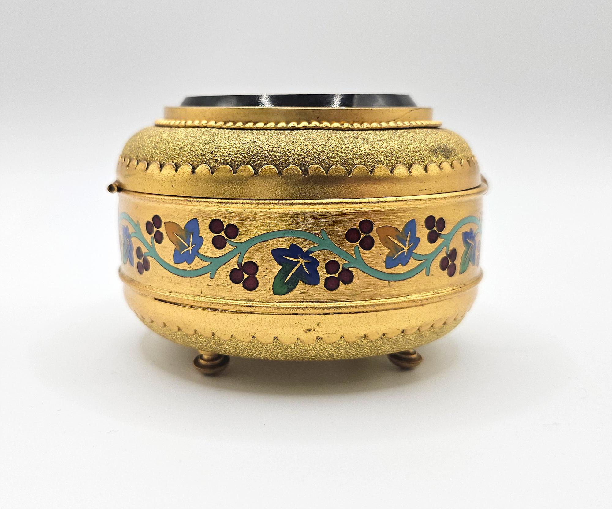 Antiguo joyero de micromosaico Grand Tour de Cesare Roccheggiani, Roma c. 1875 en venta 4