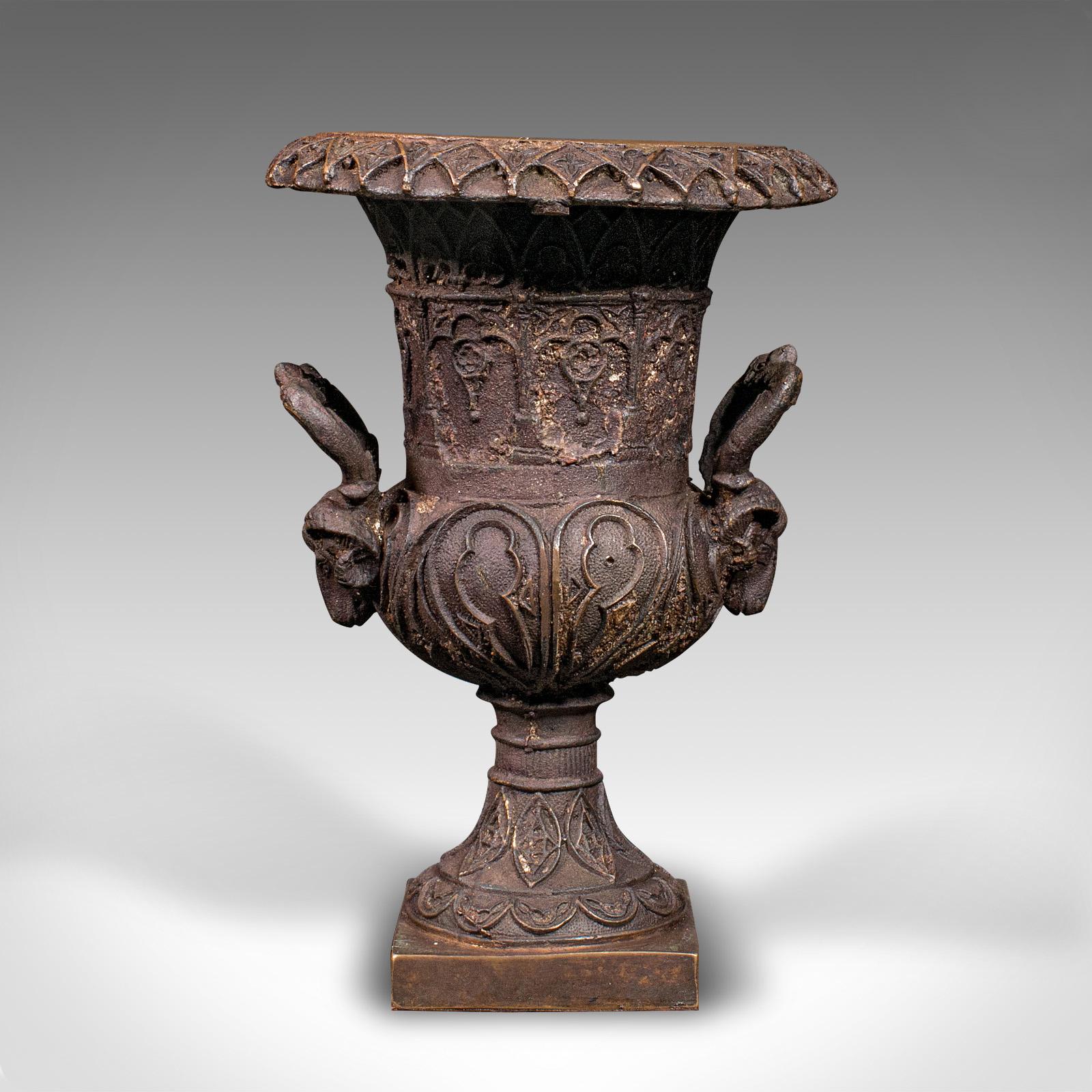 
This is an antique Grand Tour urn. An Italian, bronze table top posy vase in the Great Exhibition manner, dating to the early Victorian period, circa 1850.

Delightfully accentuated small urn, with appealing Grand Tour taste
Displays a desirable