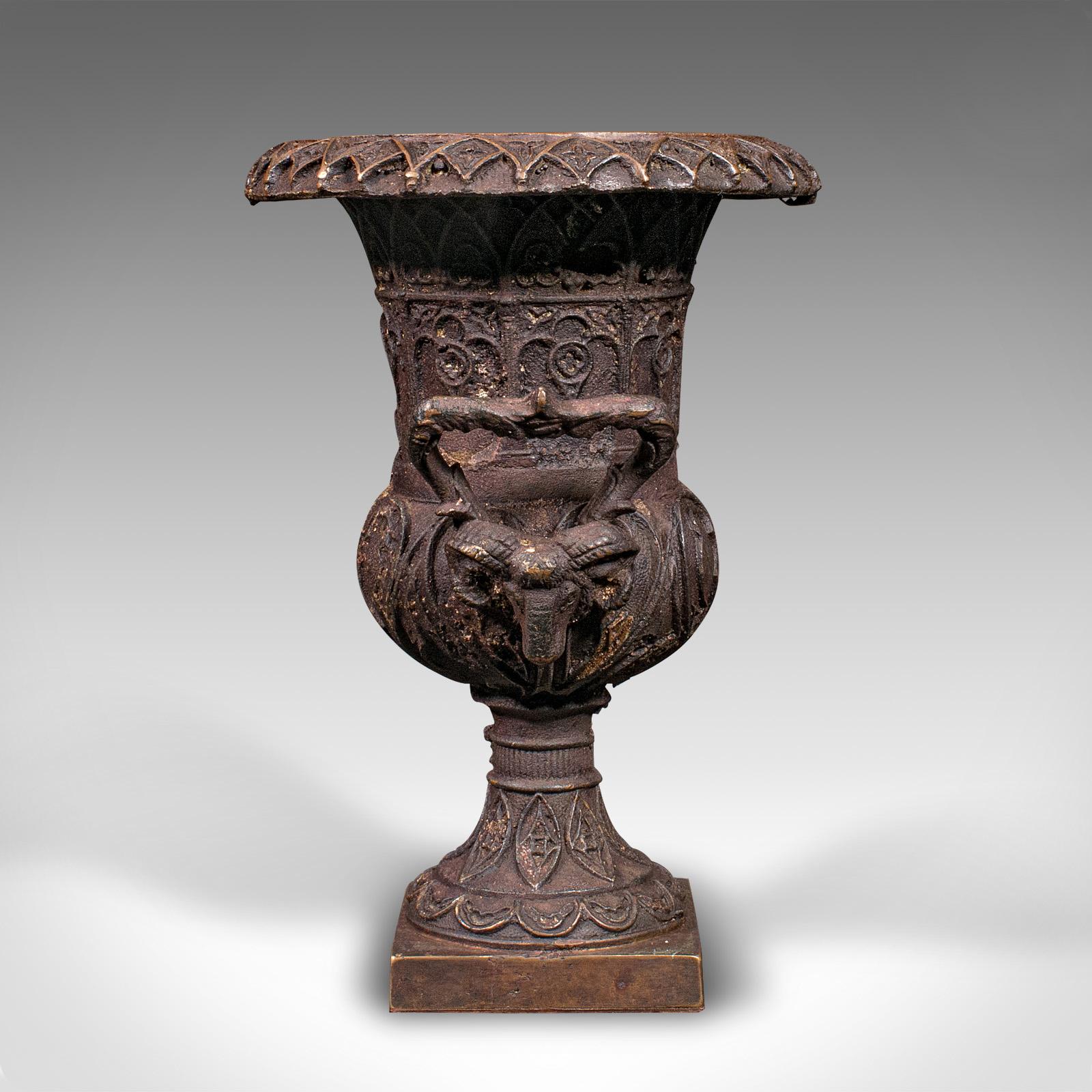 Antique Grand Tour Urn, Italian, Bronze, Posy Vase, Great Exhibition, Victorian In Good Condition For Sale In Hele, Devon, GB