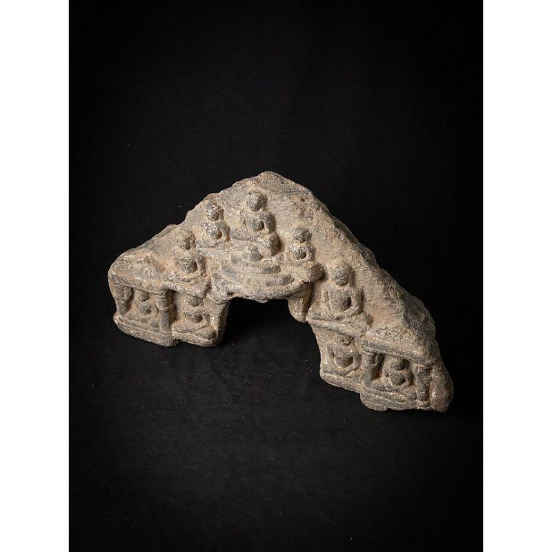 Antikes Granit-Jain-Fragment einer Parikara aus Indien im Angebot 7