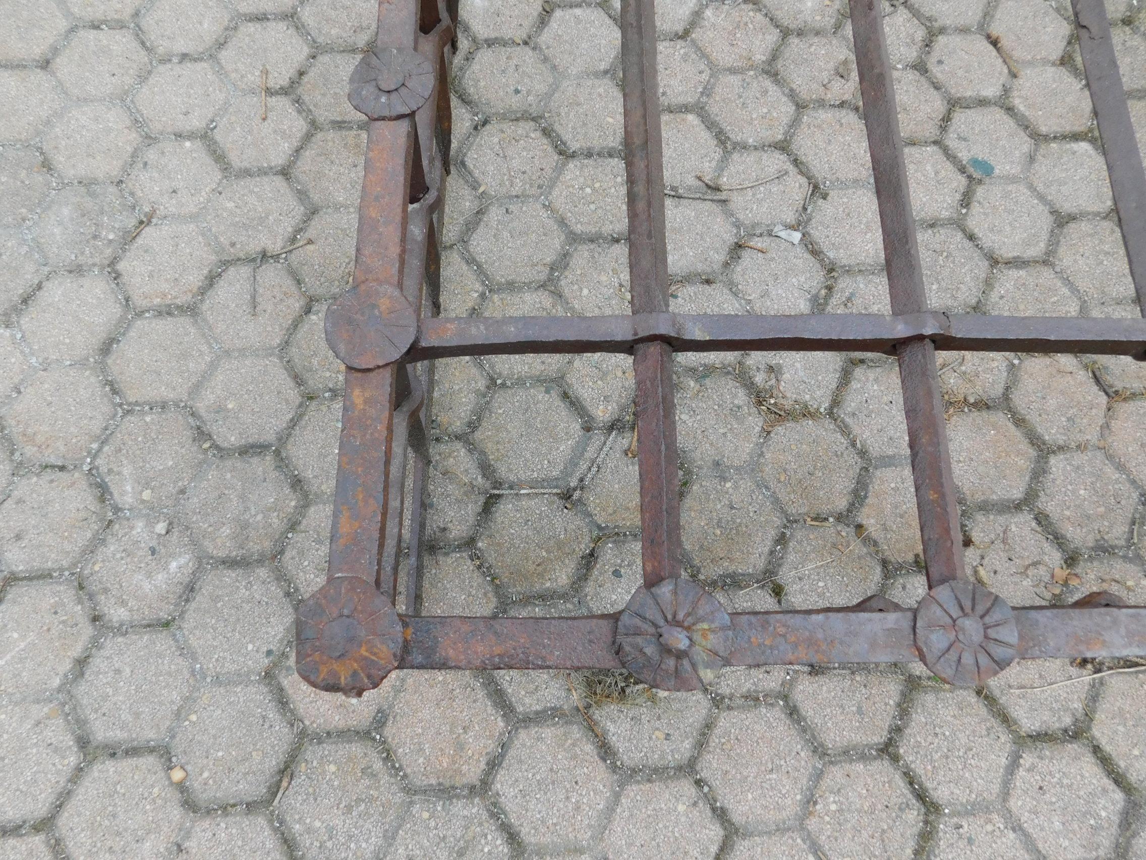 18th Century and Earlier Antique Grate in Brown Iron for Window, Venice, 1600