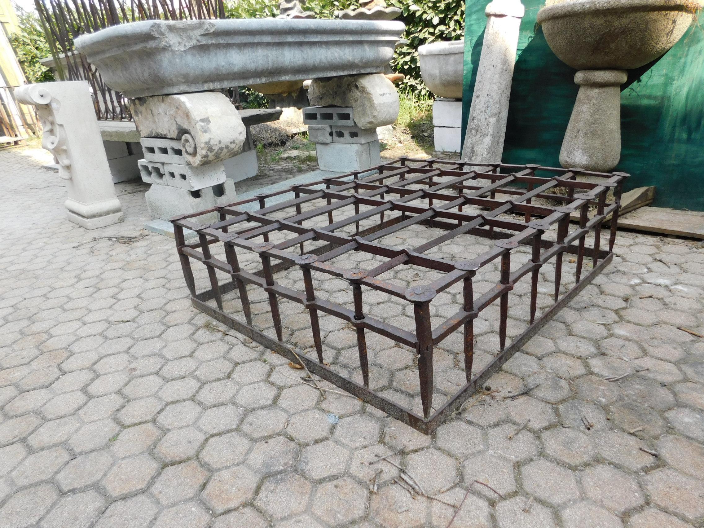 Antique Grate in Brown Iron for Window, Venice, 1600 2