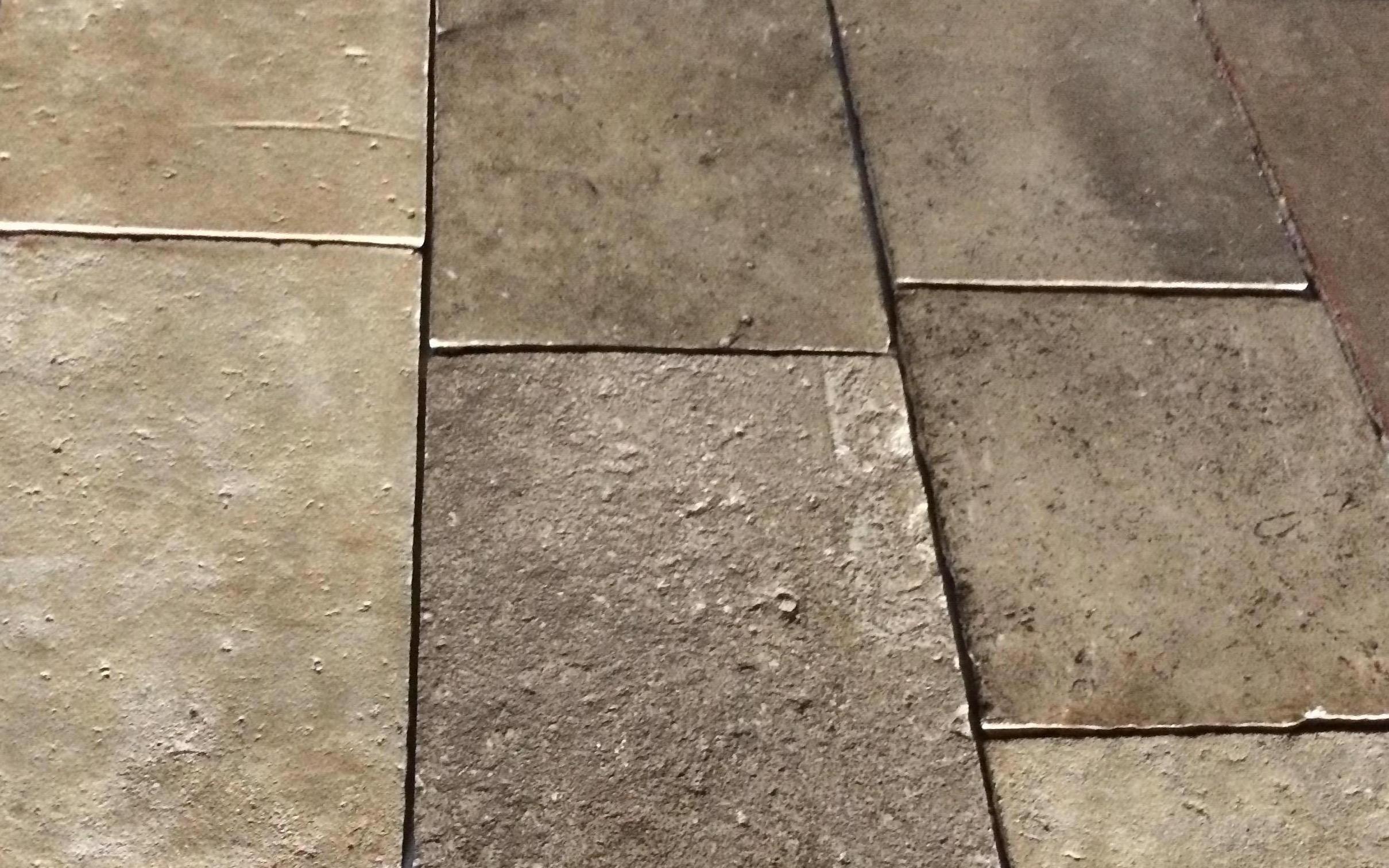 French Gray Barre Monptelier Limestone Flooring Authentic 18th Century of France For Sale