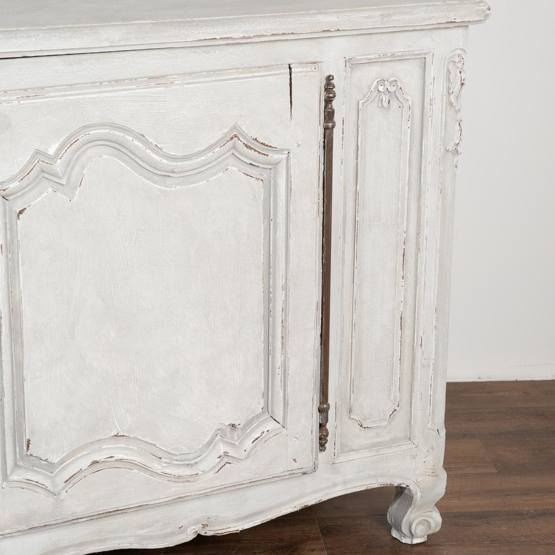 Antique Gray Painted French Oak Sideboard Buffet circa 1800s For Sale 5