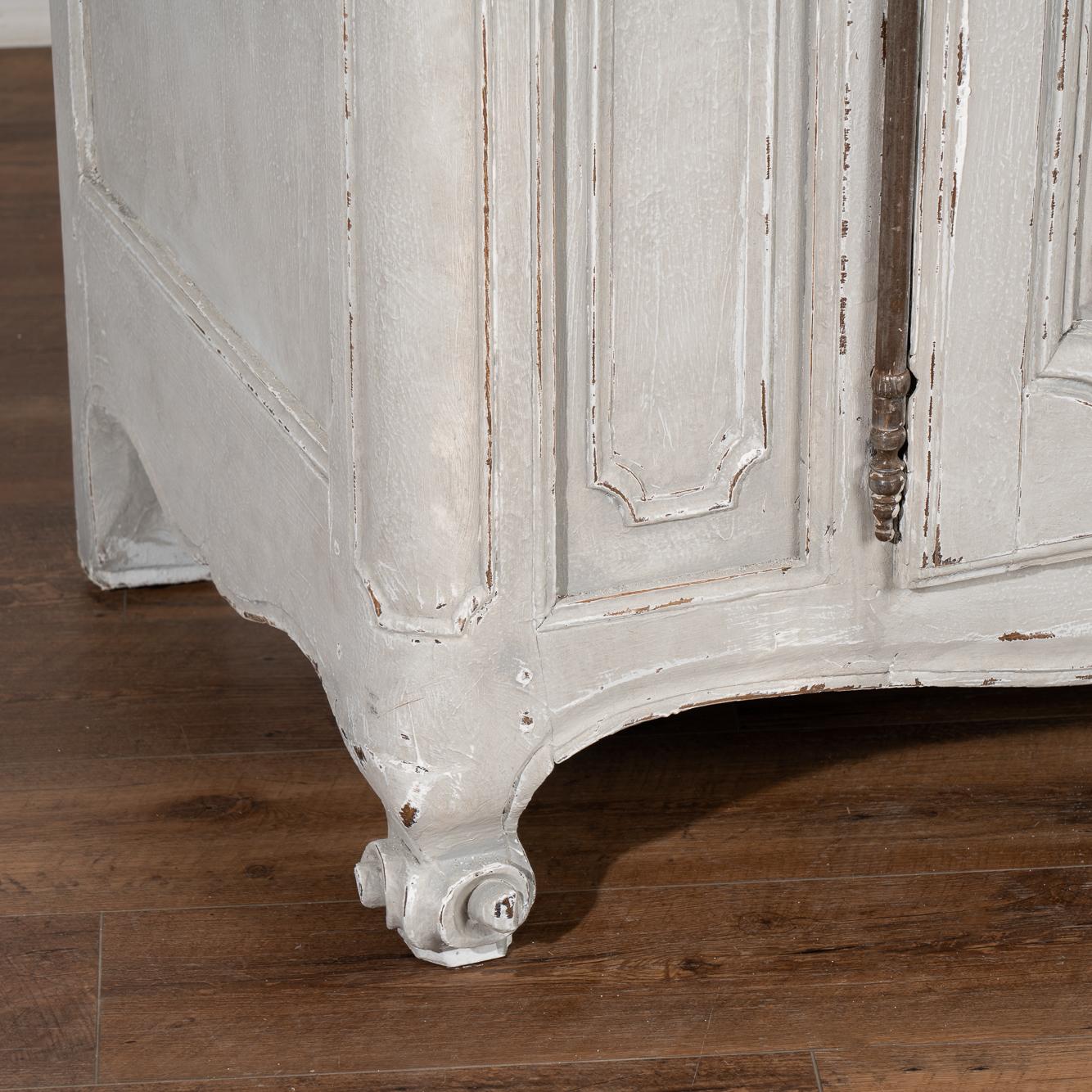 Antique Gray Painted French Oak Sideboard Buffet circa 1800s For Sale 2