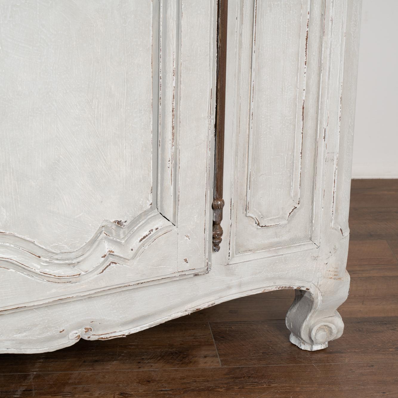 Antique Gray Painted French Oak Sideboard Buffet circa 1800s For Sale 2